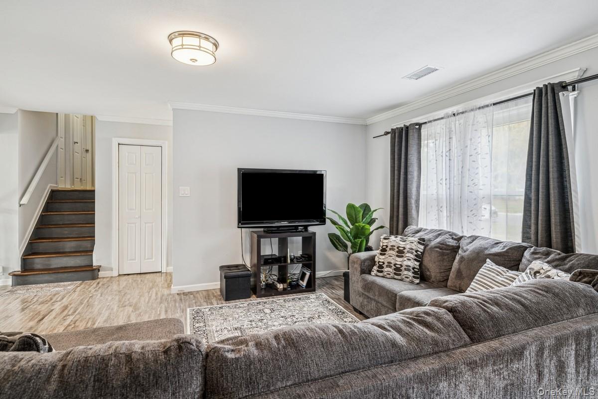 #4 photo, 26 Grand Canyon Lane, サフォーク郡 Coram , NY 11727