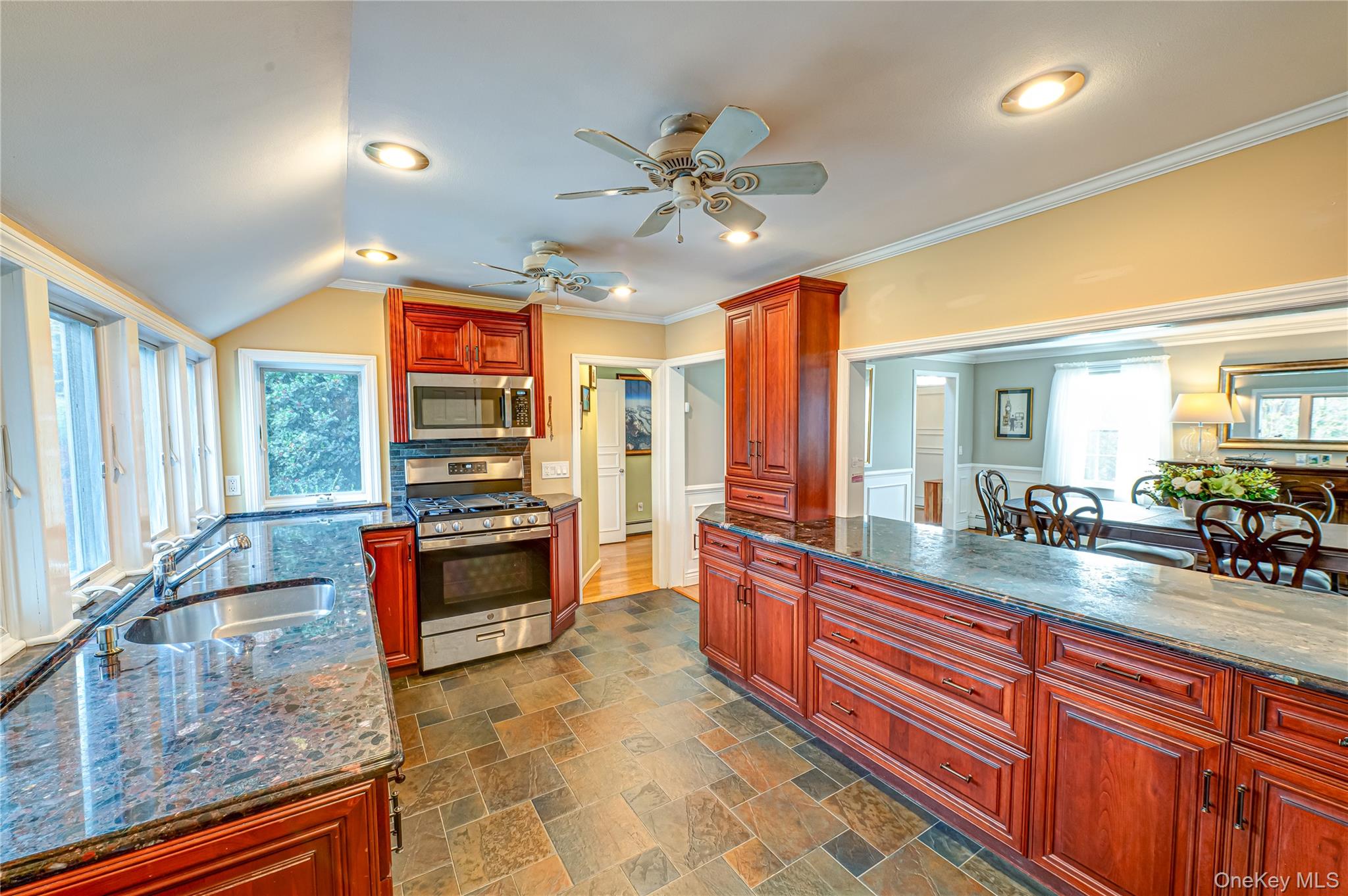 #16 photo, 178 S Bayview Avenue, Amityville , NY 11701