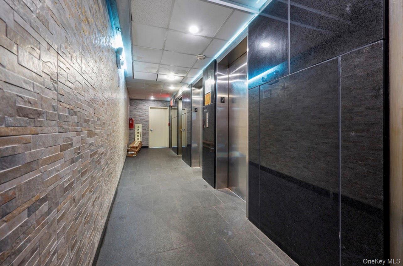 #7 photo, 8 Catherine Street, New York (Manhattan) , NY 10038