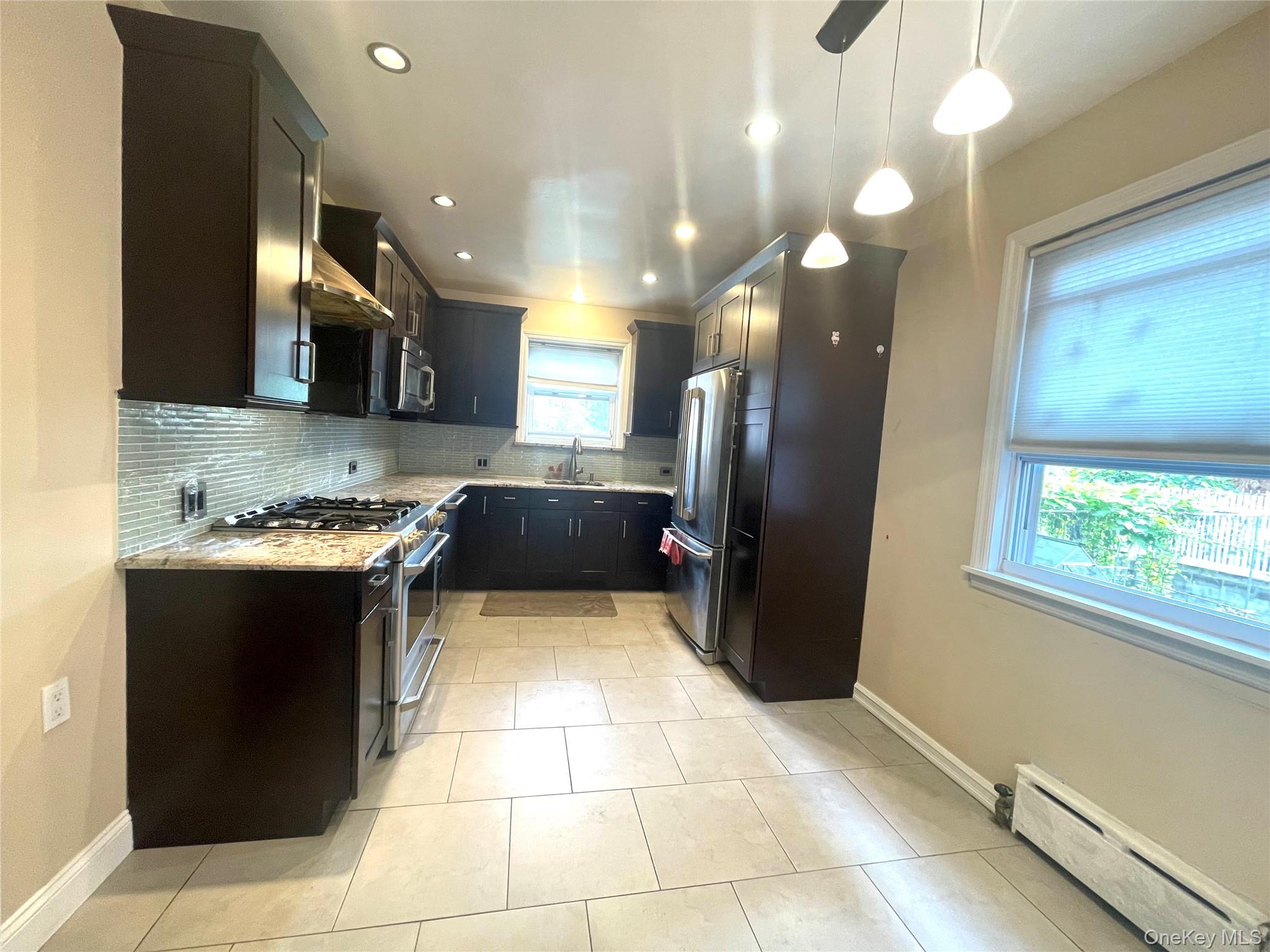 #11 photo, 1194 Lydig Avenue, Bronx , NY 10461