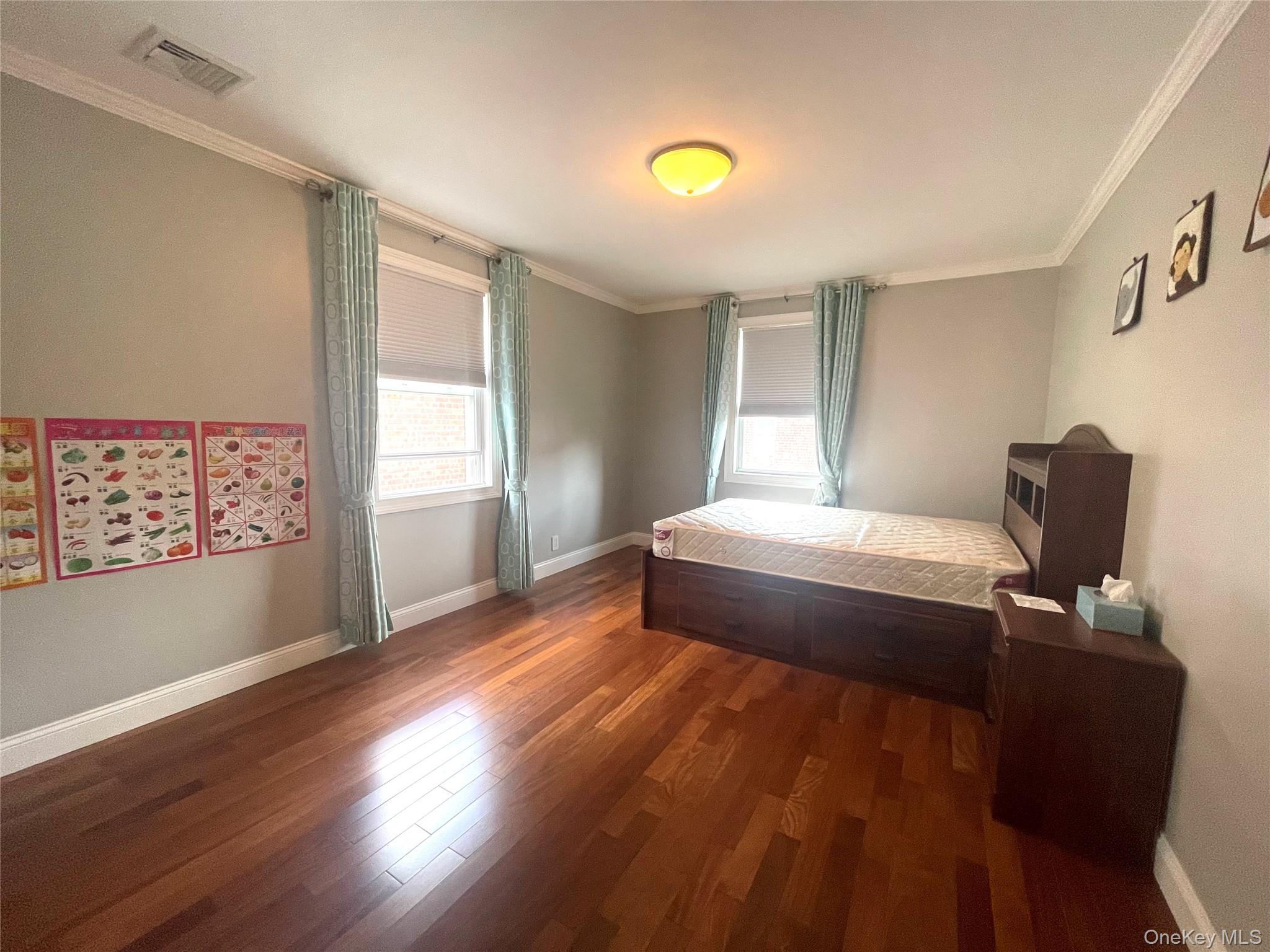 #12 photo, 1194 Lydig Avenue, Bronx , NY 10461