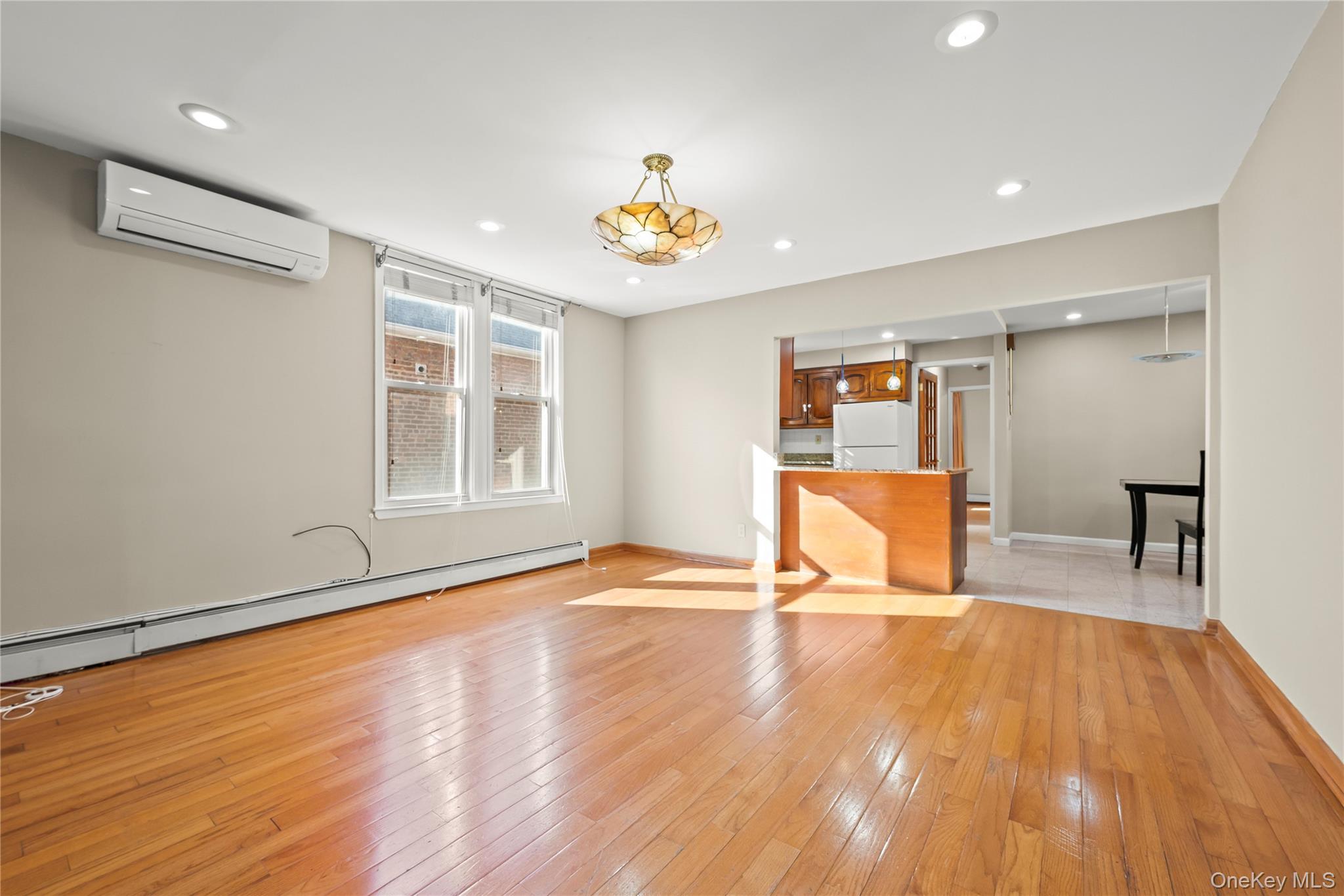 #13 photo, 2942 164th Street, Flushing , NY 11358