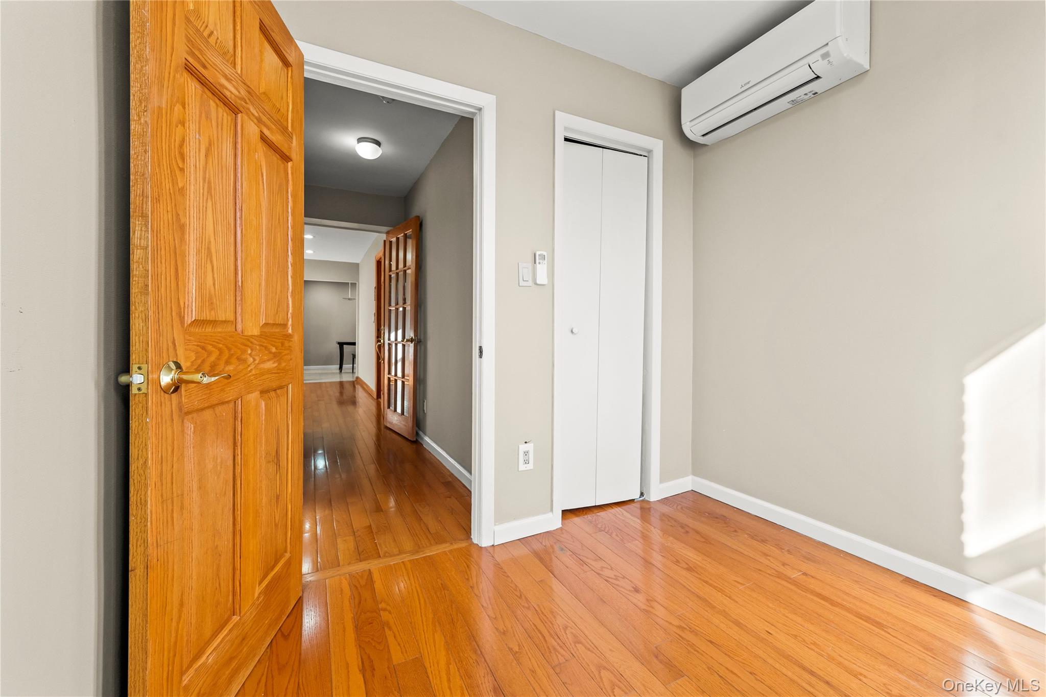 #9 photo, 2942 164th Street, Flushing , NY 11358