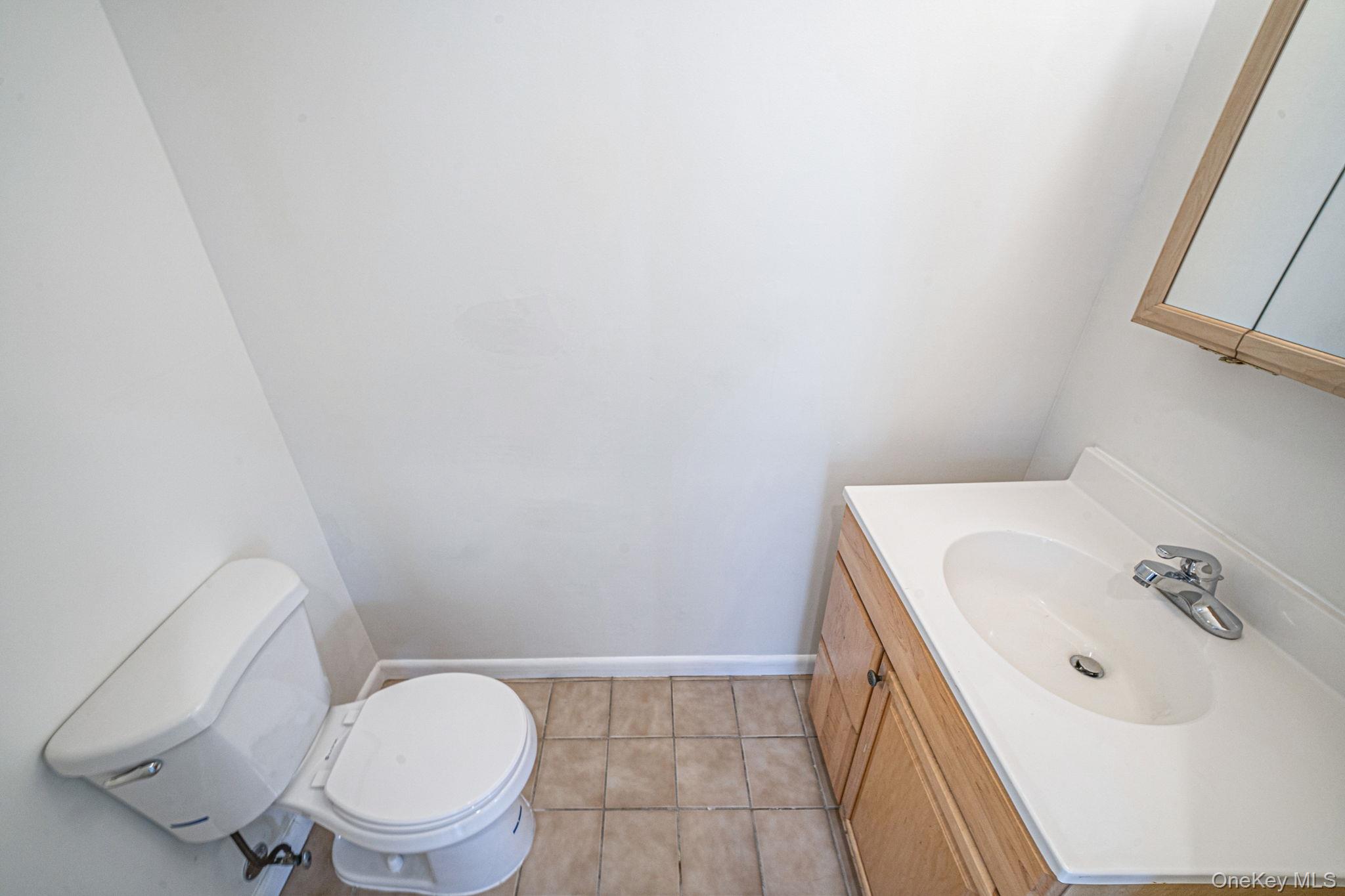 #12 photo, 1030 Prospect Avenue, Westbury , NY 11590