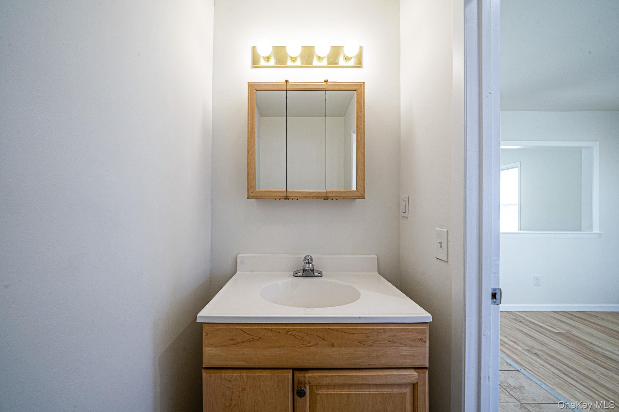 #13 photo, 1030 Prospect Avenue, Westbury , NY 11590