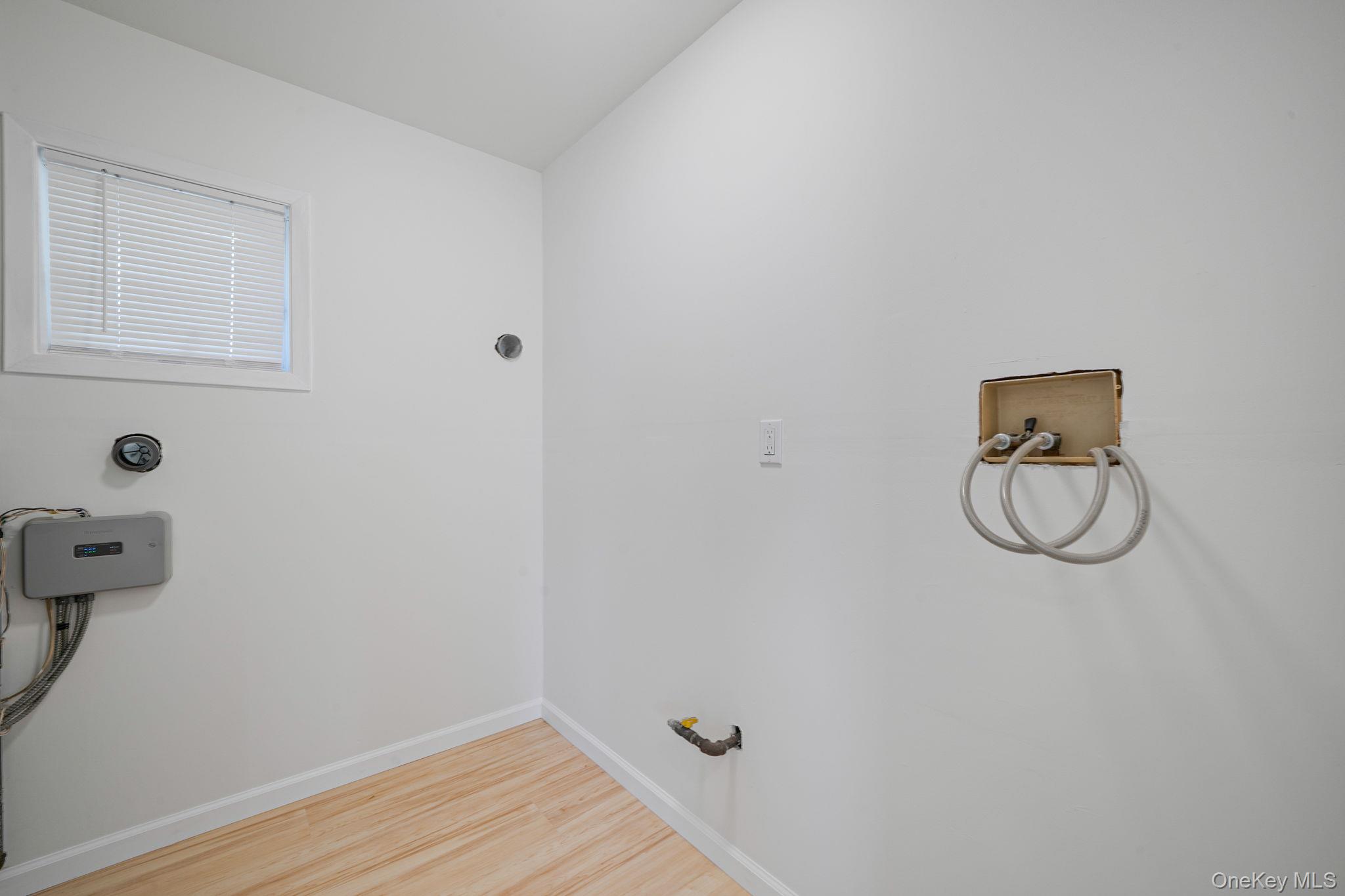 #14 photo, 1030 Prospect Avenue, Westbury , NY 11590