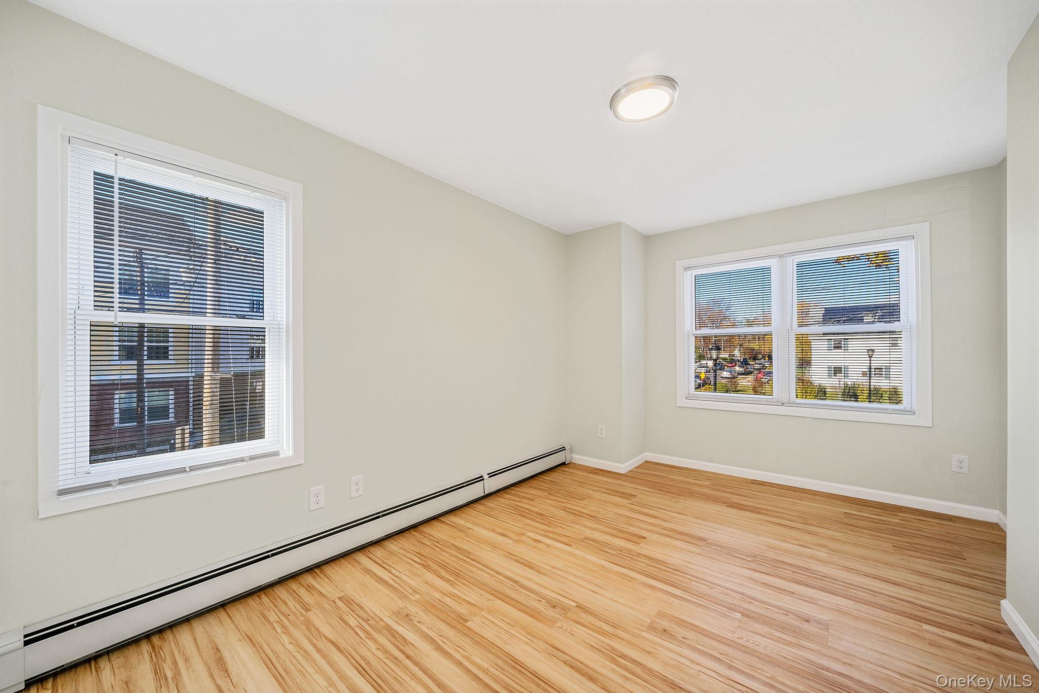 #16 photo, 1030 Prospect Avenue, Westbury , NY 11590