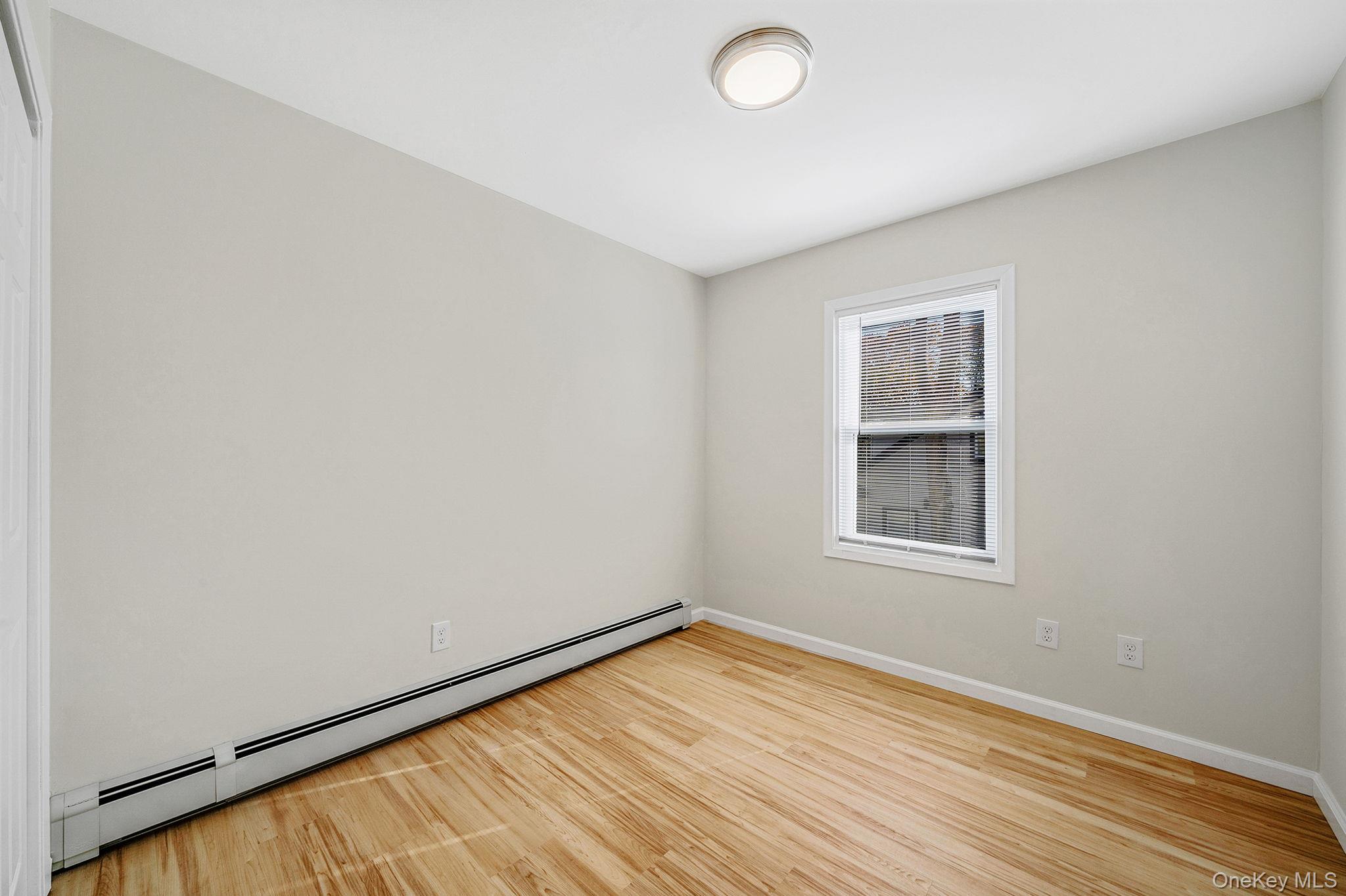 #18 photo, 1030 Prospect Avenue, Westbury , NY 11590