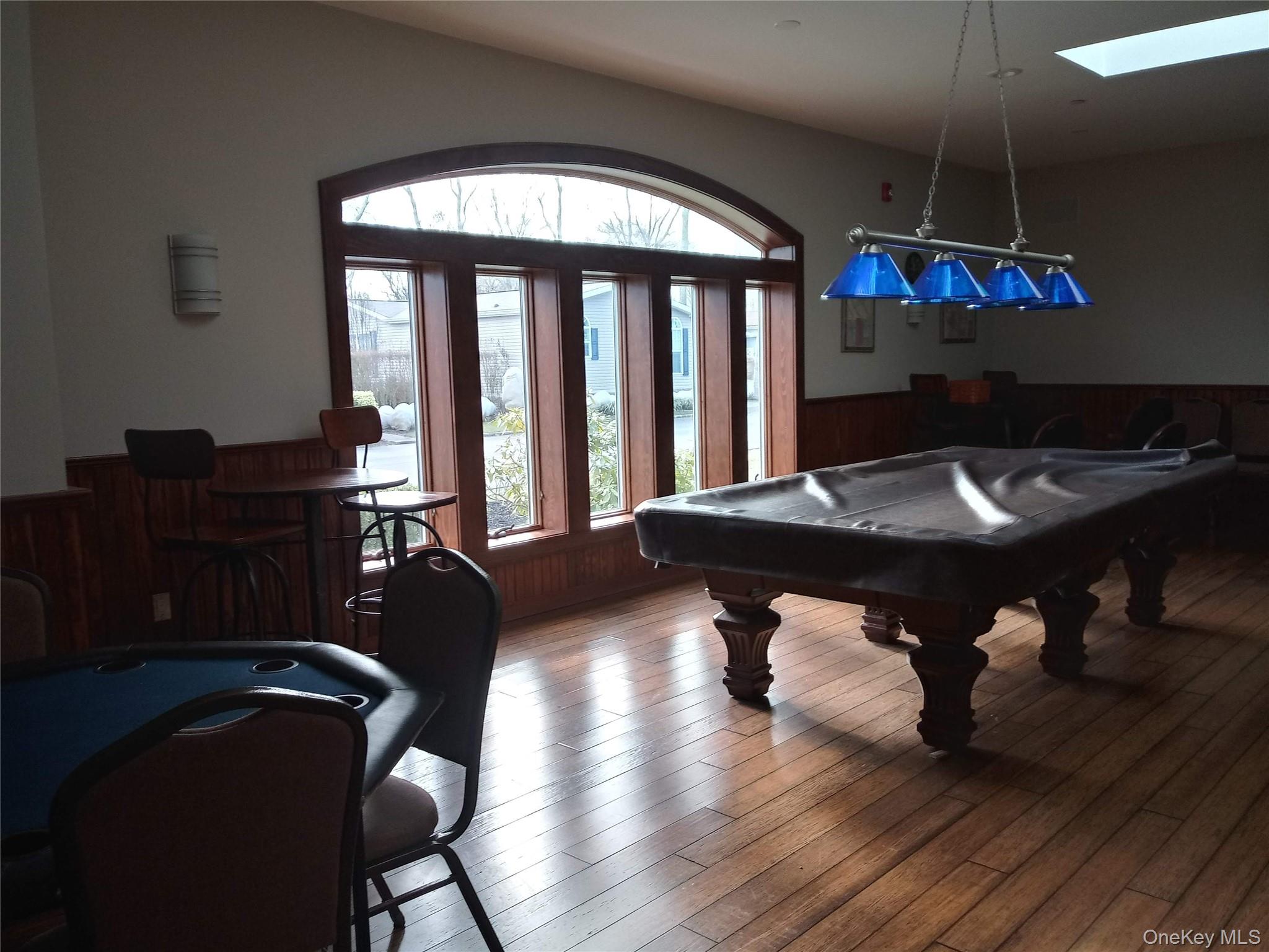 #6 photo, 1661 Old Country Road, Riverhead , NY 11901