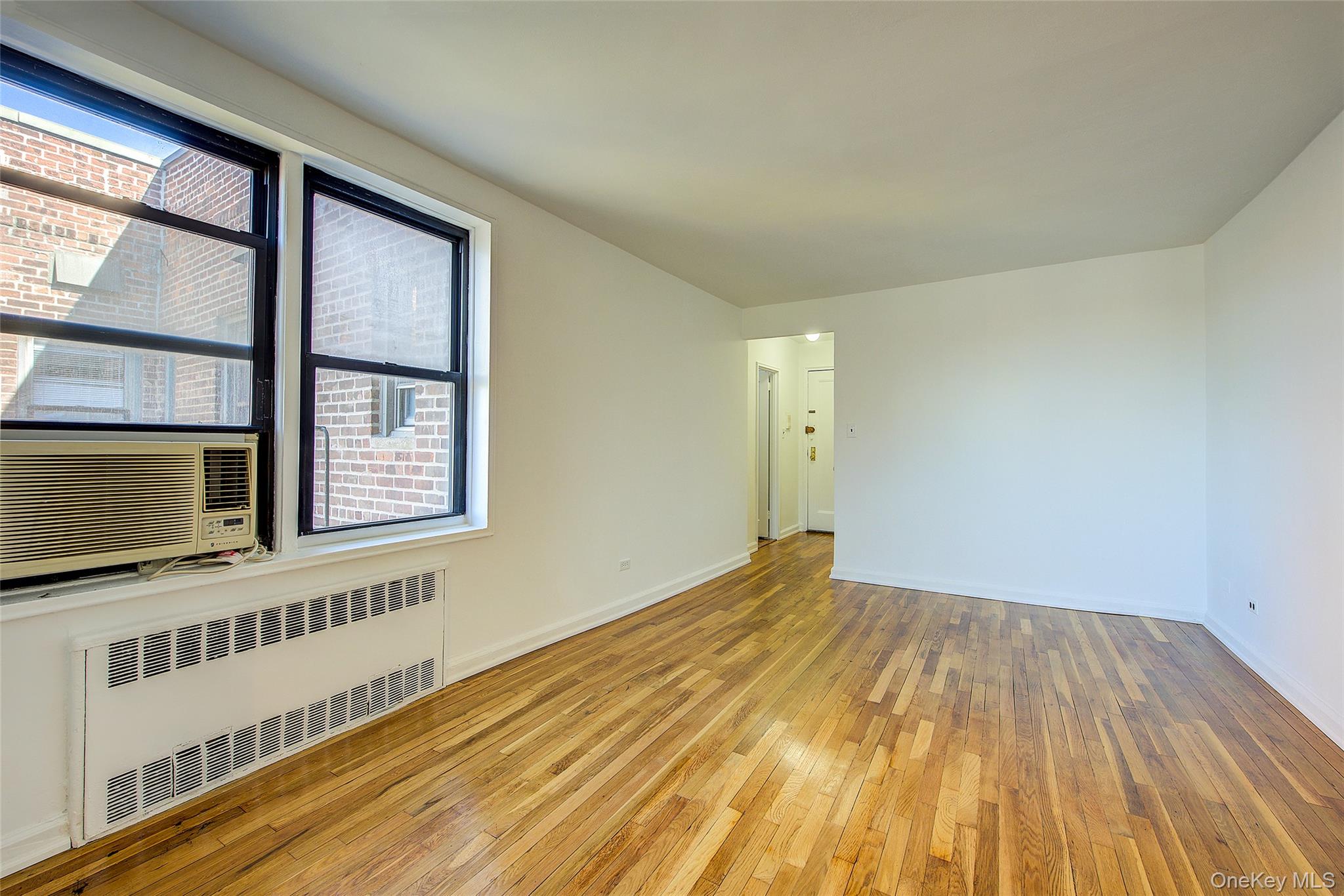 #13 photo, 37-27 86th Street, Jackson Heights , NY 11372