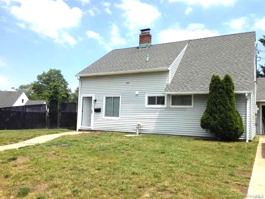 #1 photo, 154 Kingfisher Road, Levittown , NY 11756