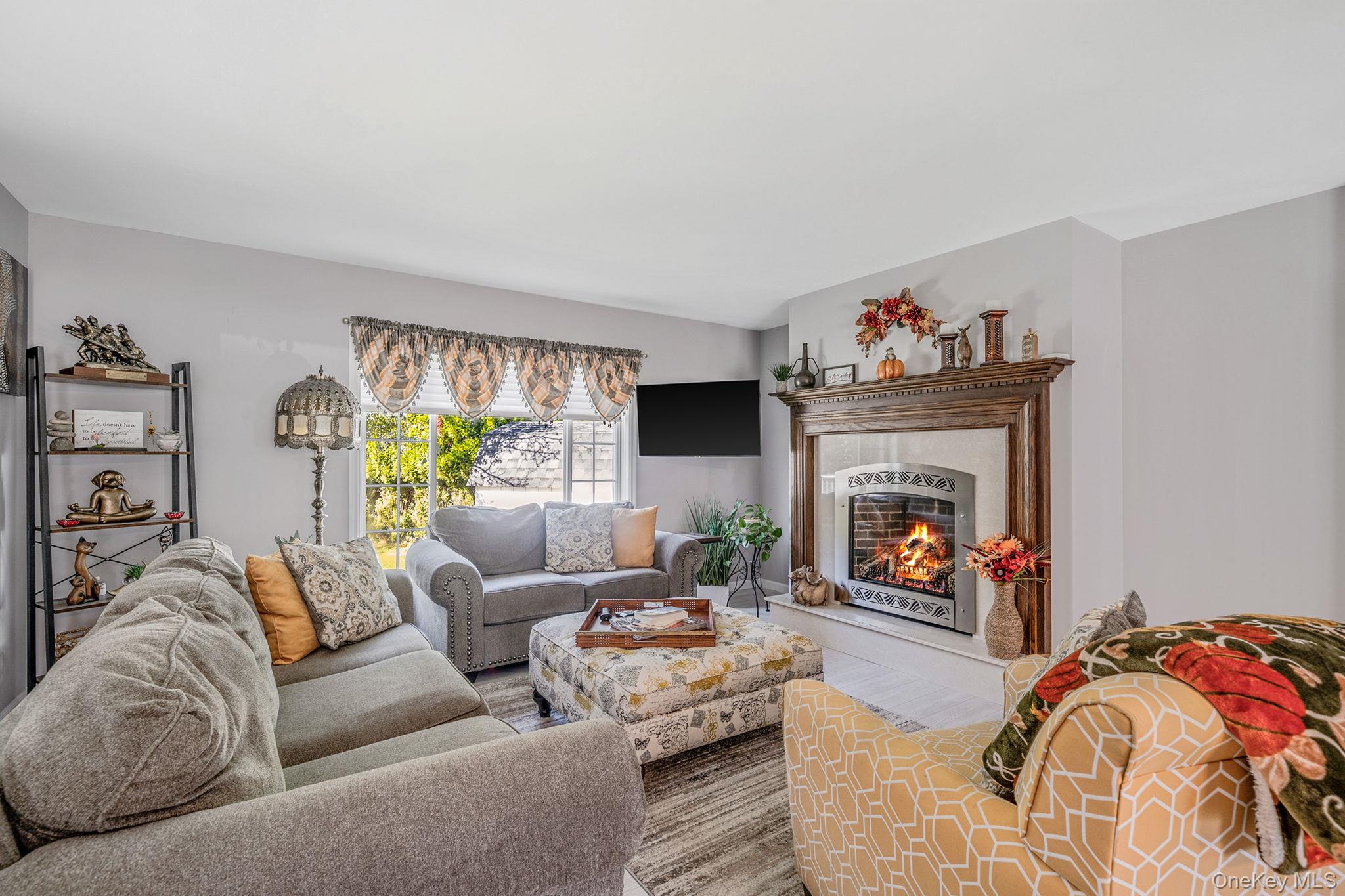 #16 photo, 1407 Middle Road, Calverton , NY 11933