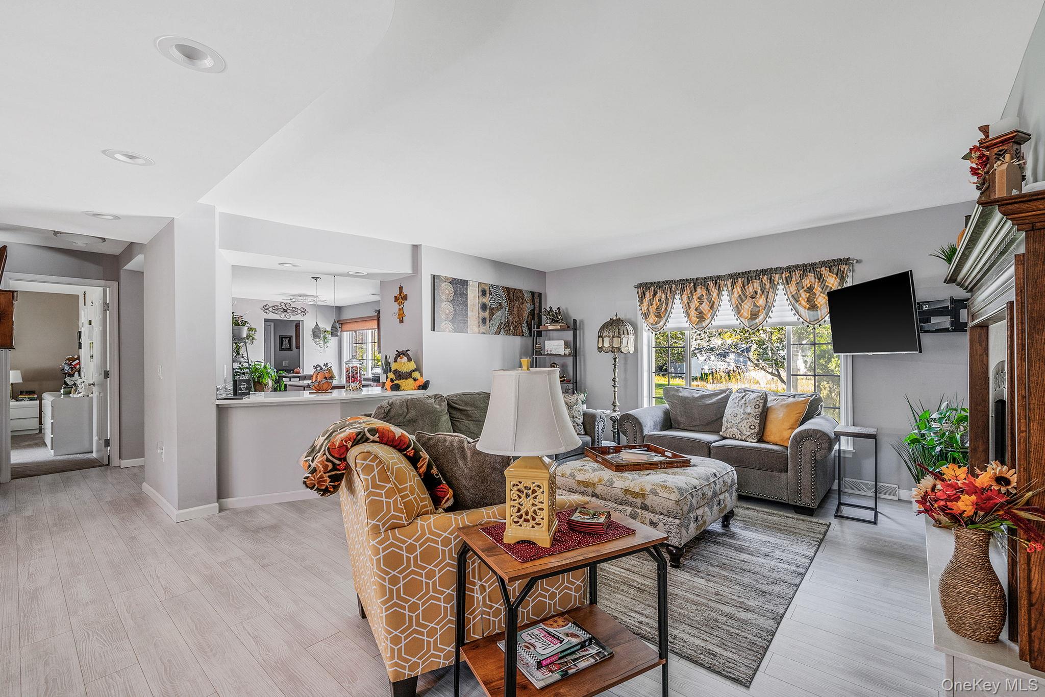 #17 photo, 1407 Middle Road, Calverton , NY 11933