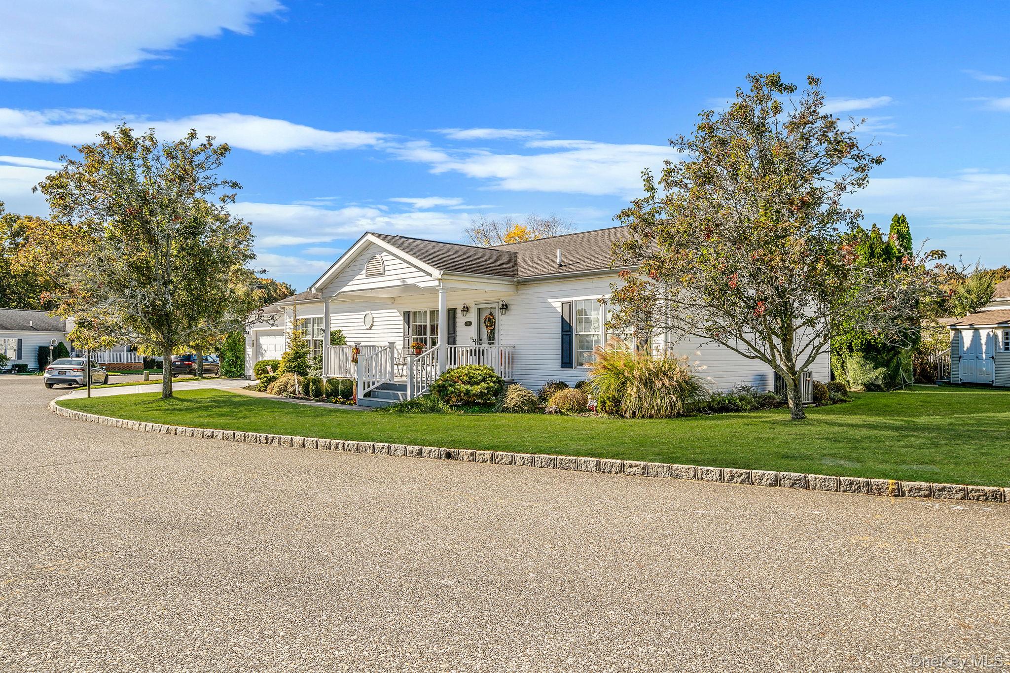 #2 photo, 1407 Middle Road, Calverton , NY 11933