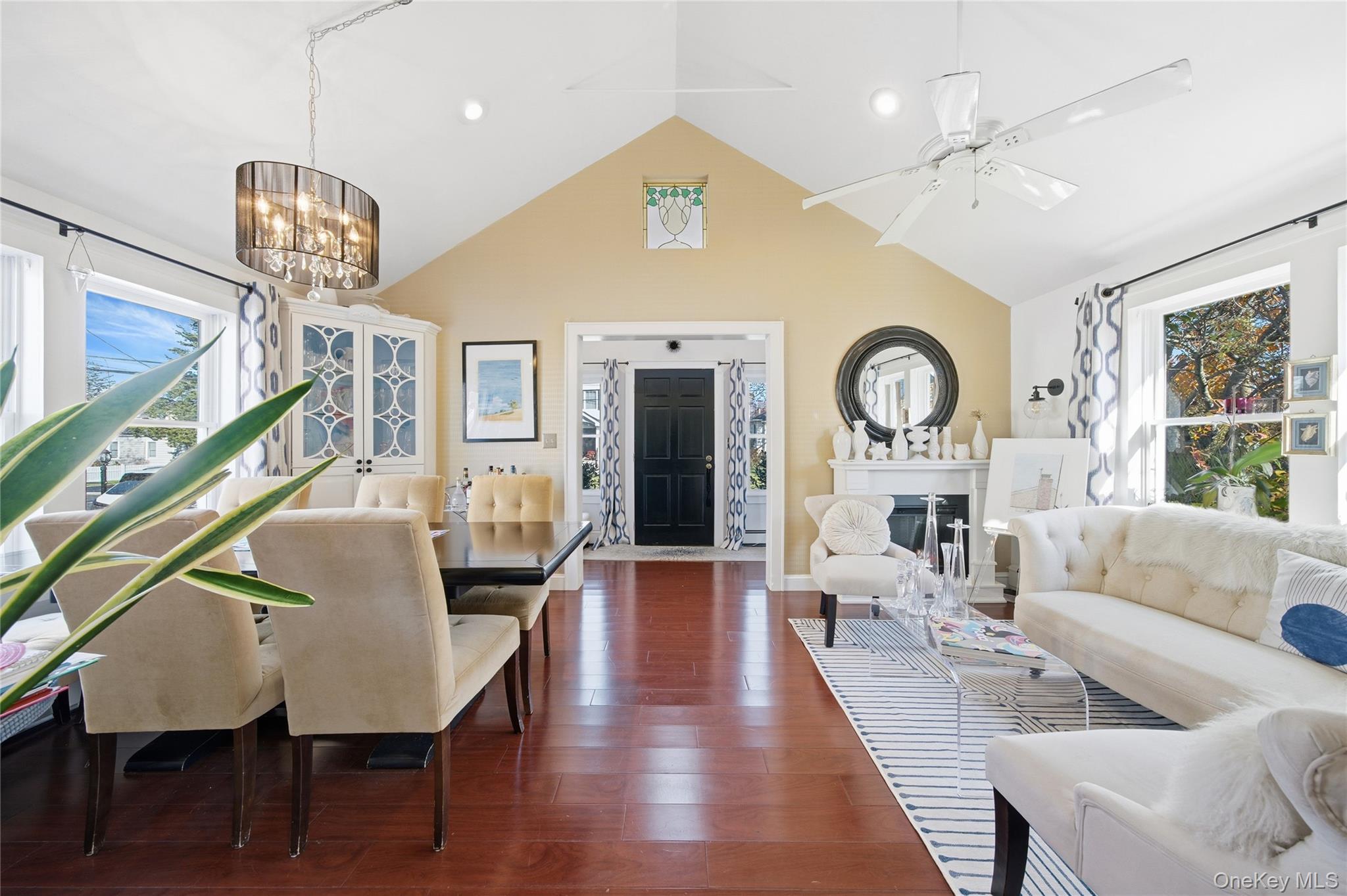 #4 photo, 38 Bayside Place, サフォーク郡 Amityville , NY 11701