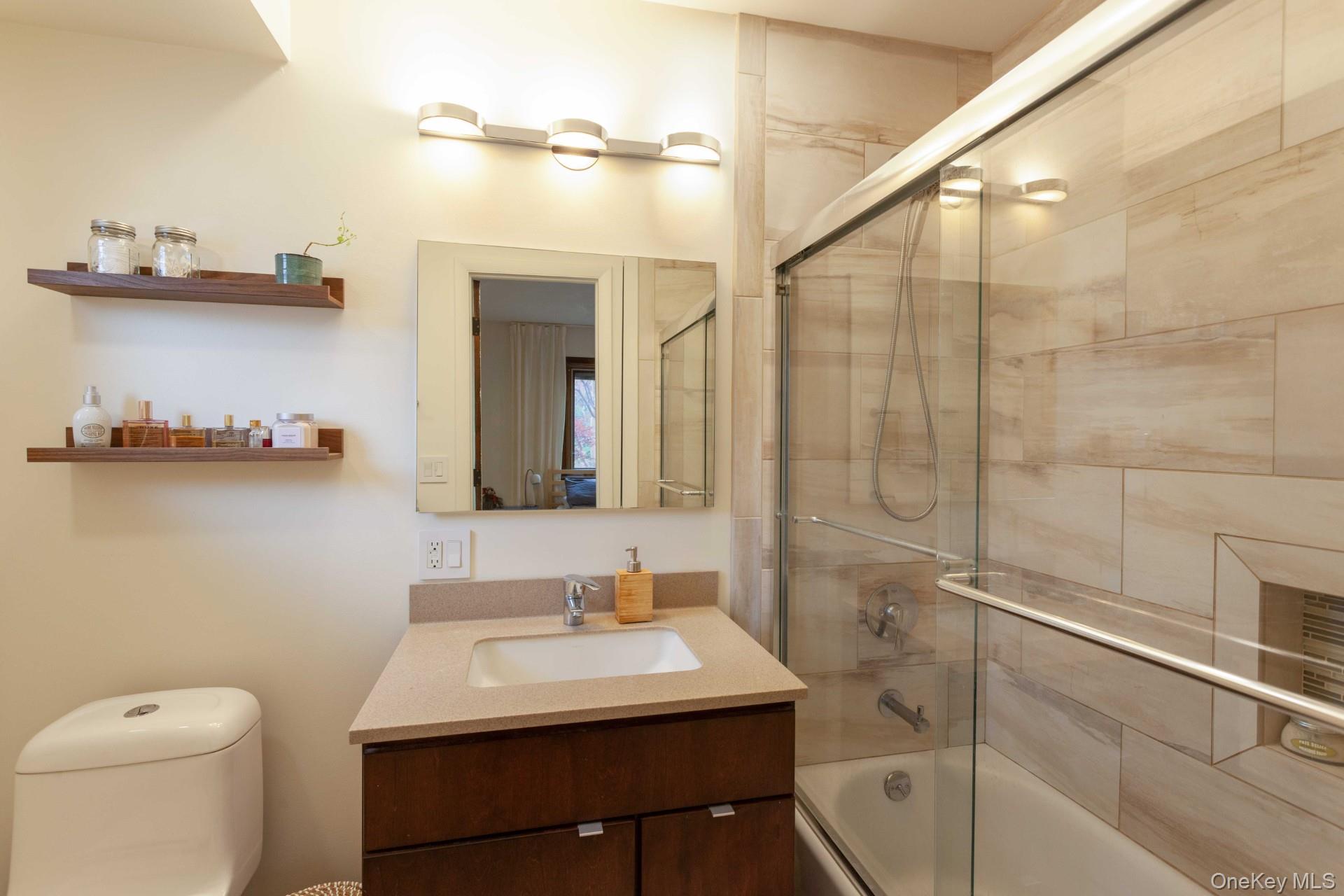 #16 photo, 14 Old English Way, Wappingers Falls , NY 12590