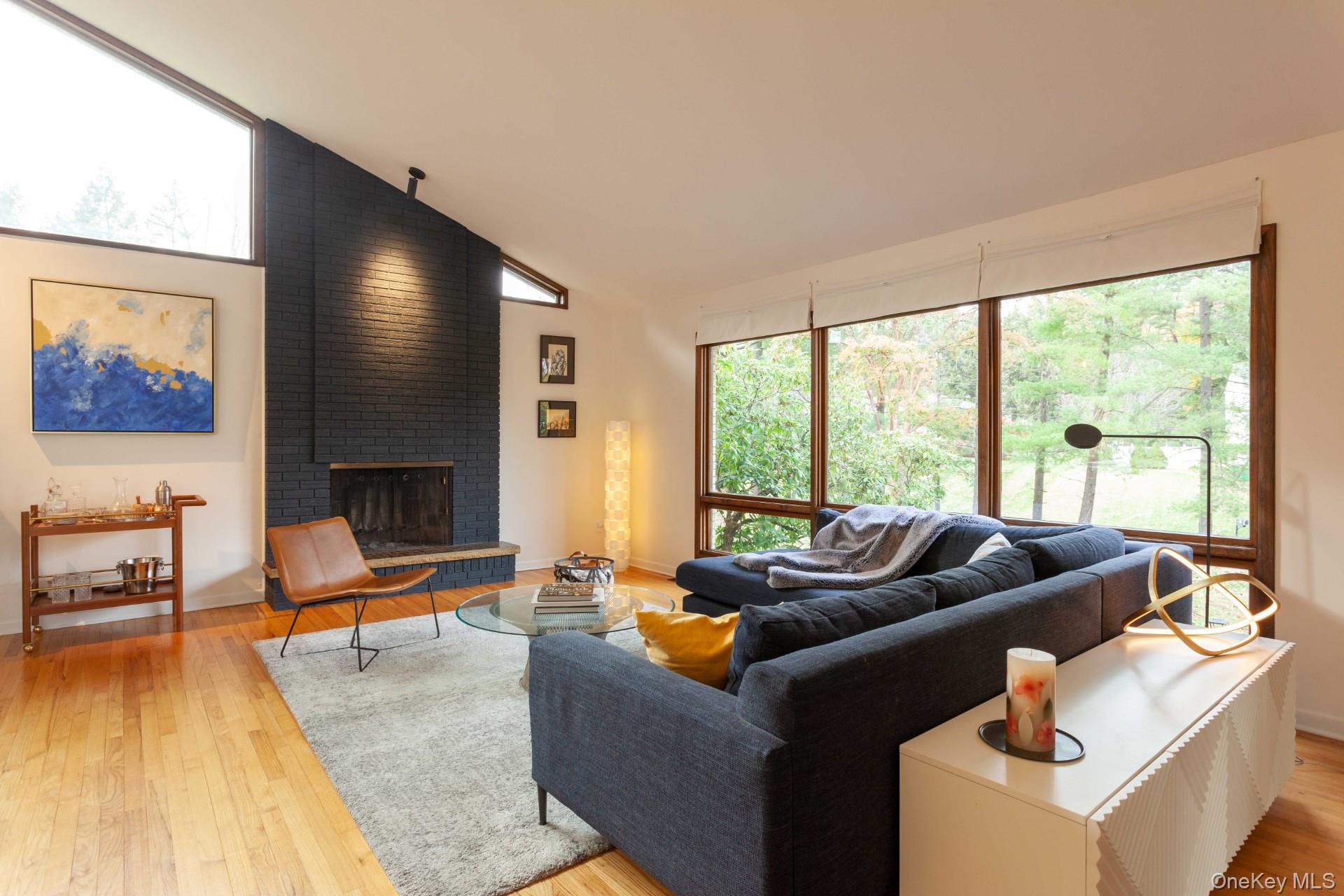 #5 photo, 14 Old English Way, Wappingers Falls , NY 12590