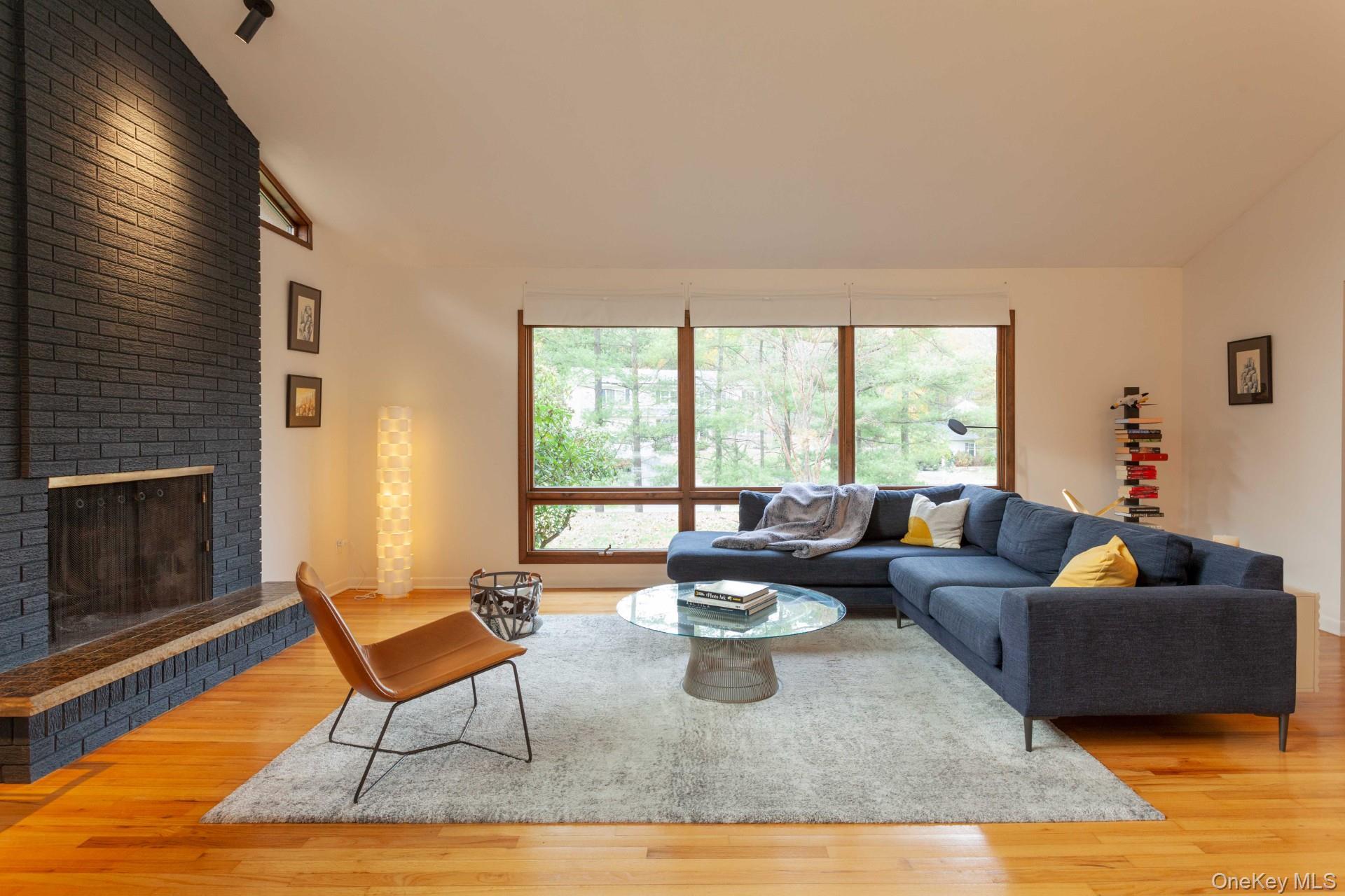 #6 photo, 14 Old English Way, Wappingers Falls , NY 12590