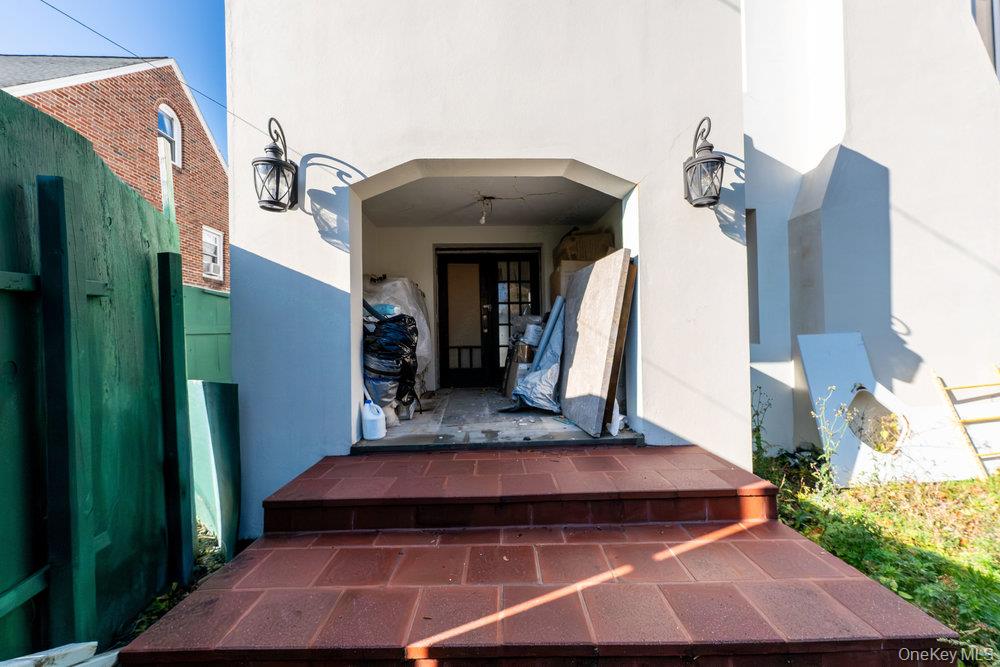 #16 photo, 162 Old Mamaroneck Road, White Plains , NY 10605