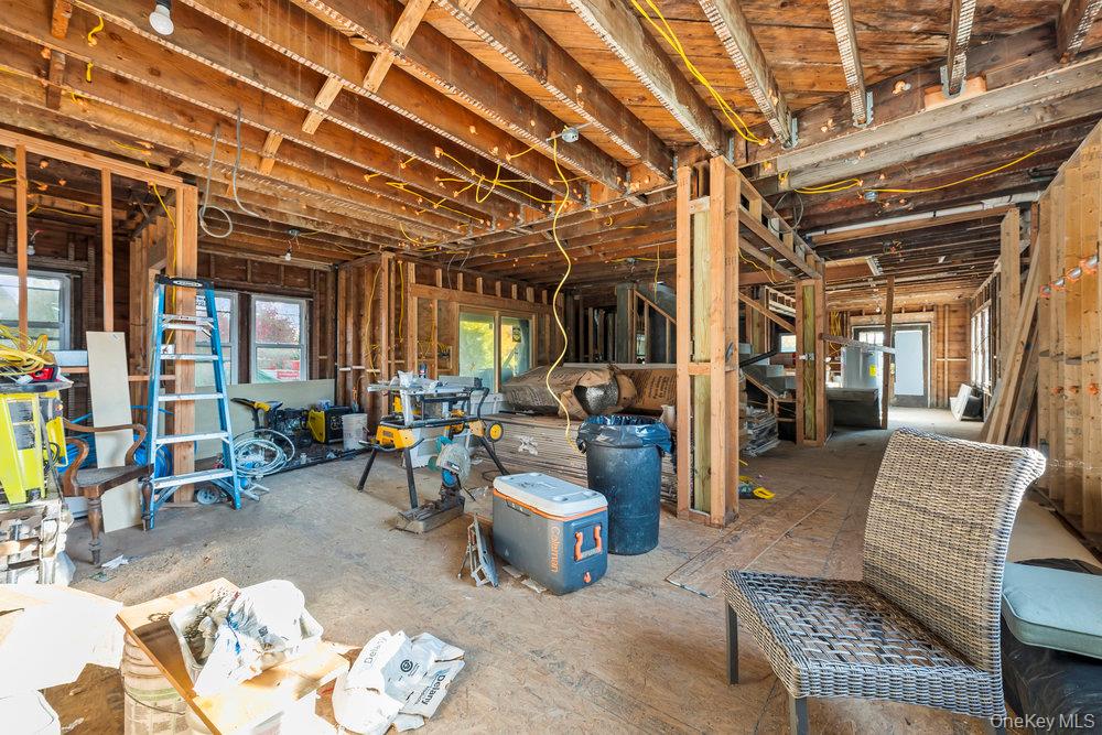 #5 photo, 162 Old Mamaroneck Road, White Plains , NY 10605