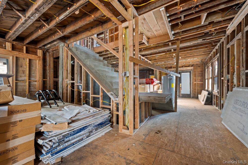 #8 photo, 162 Old Mamaroneck Road, White Plains , NY 10605