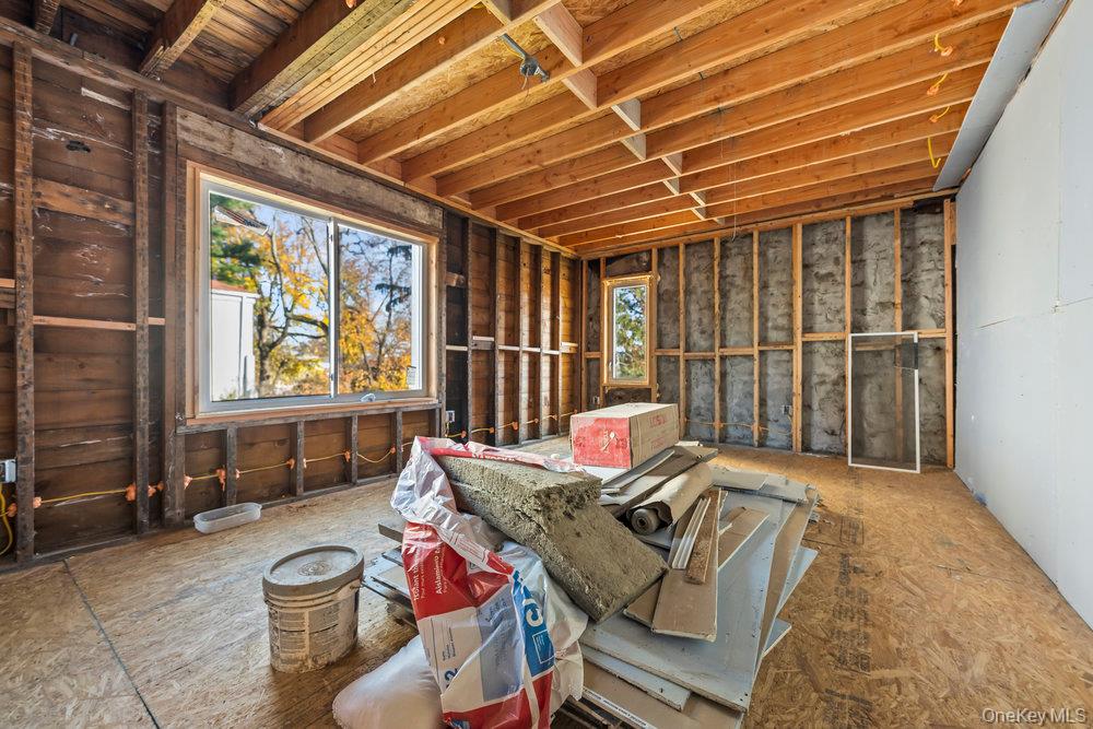 #9 photo, 162 Old Mamaroneck Road, White Plains , NY 10605