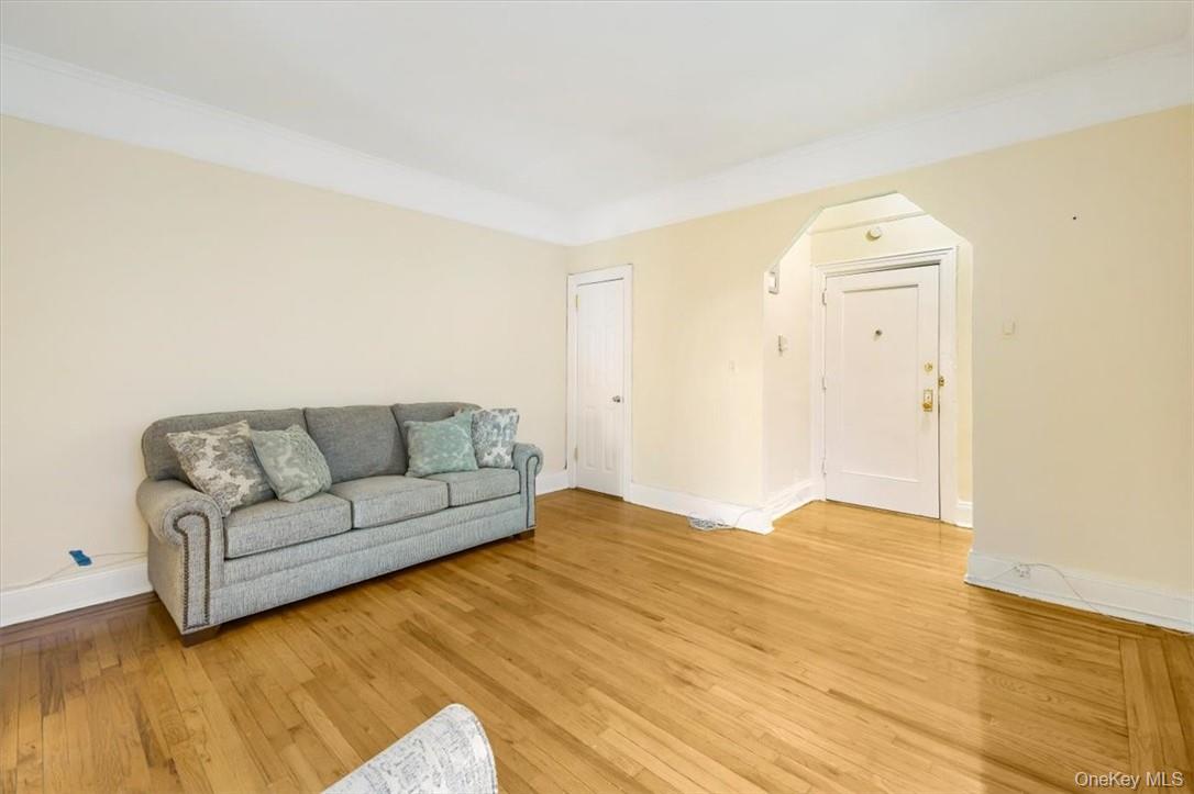 #5 photo, 663 Locust Street, Mount Vernon , NY 10552