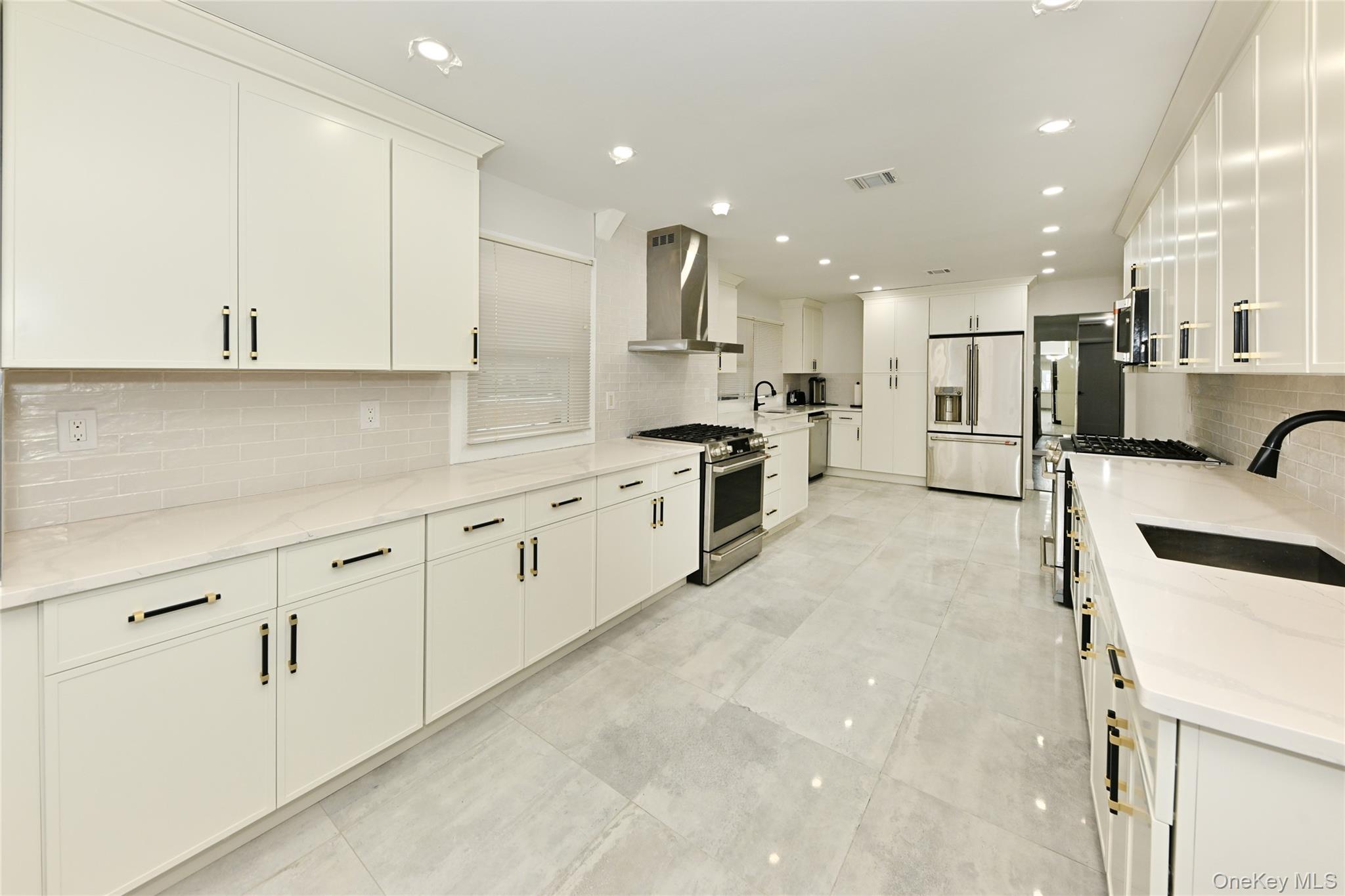 #8 photo, 7 Charlotte Drive, Spring Valley , NY 10977