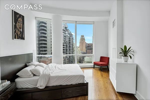 #4 photo, New York City, Midtown East , NY 10017