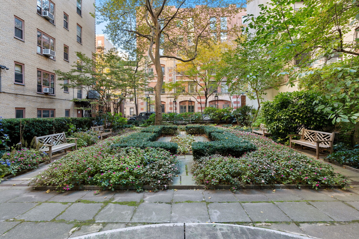 #17 photo, 235 E 22ND Street, マンハッタン Gramercy Park , NY 10010