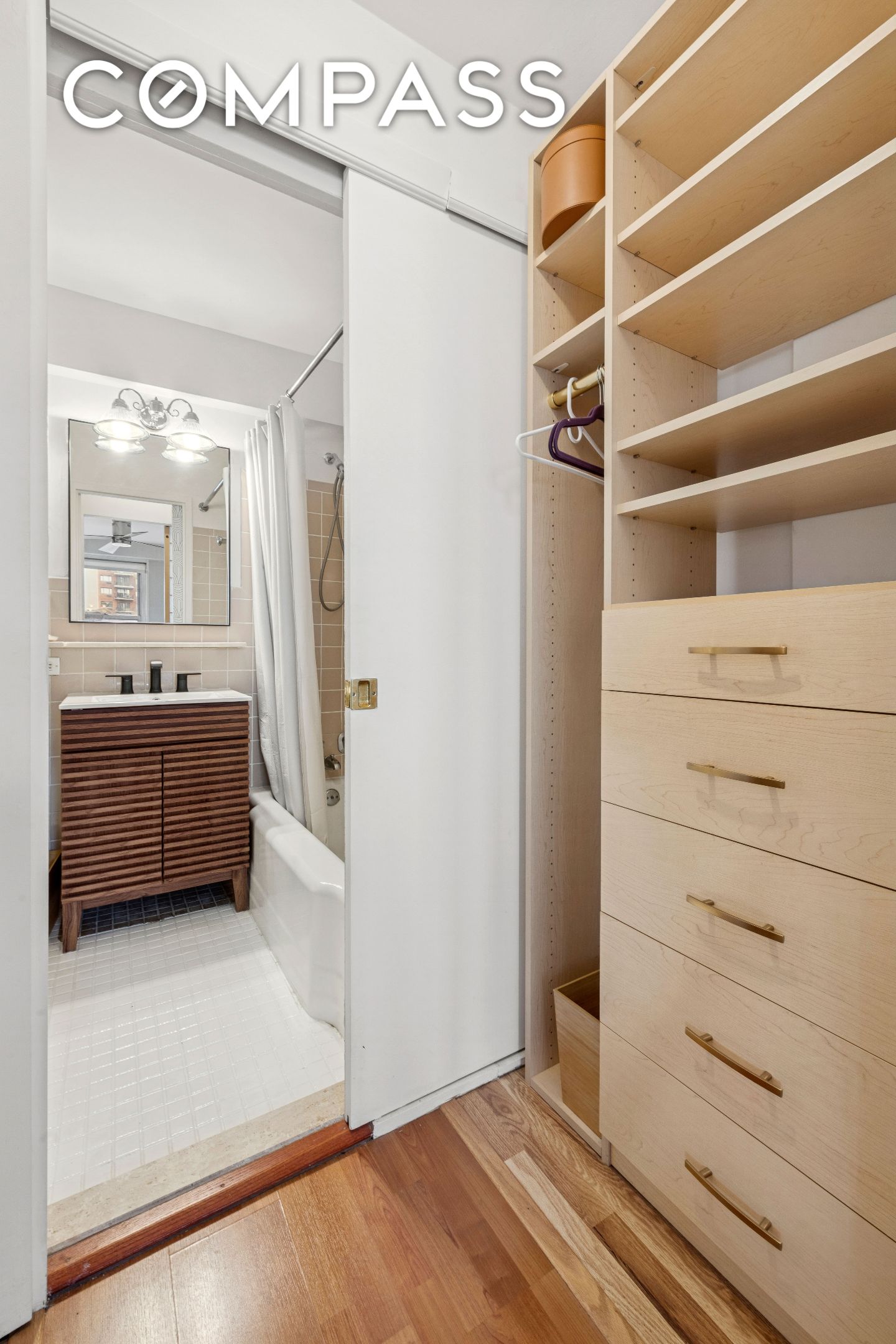 #11 photo, 363 E 76th Street, Lenox Hill , NY 10021