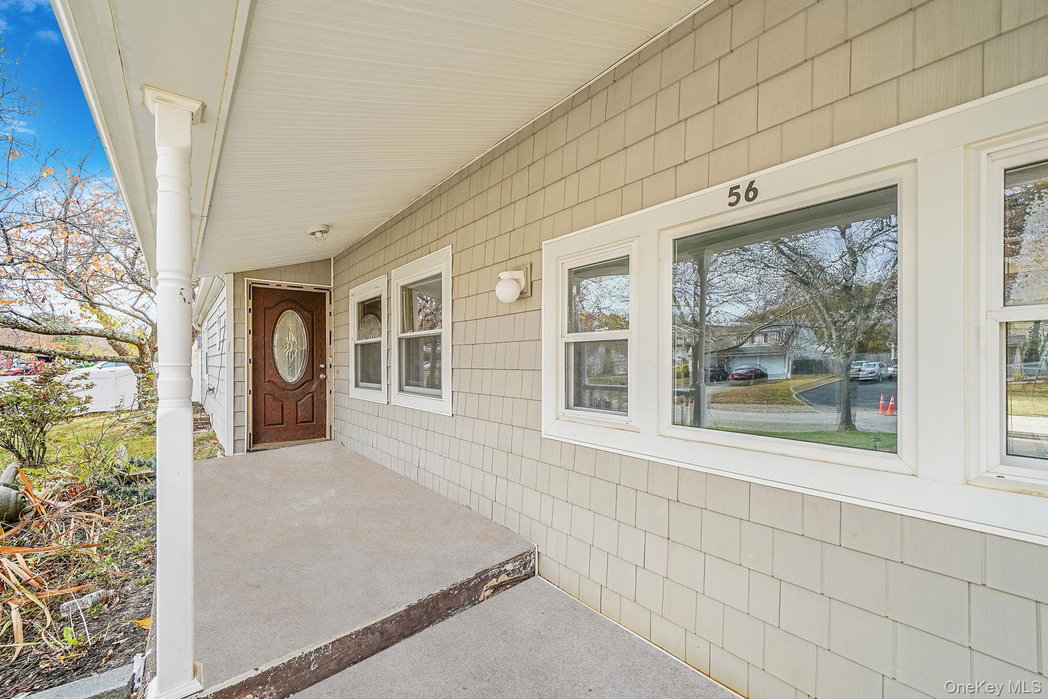 #2 photo, 56 Matsunaye Drive, サフォーク郡 Medford , NY 11763