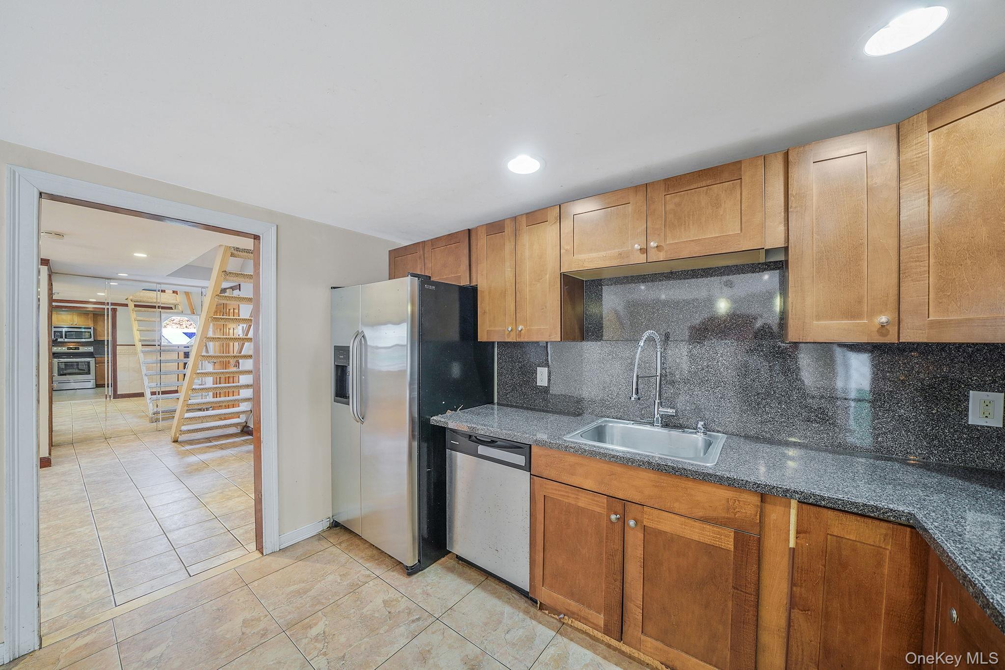 #8 photo, 56 Matsunaye Drive, サフォーク郡 Medford , NY 11763