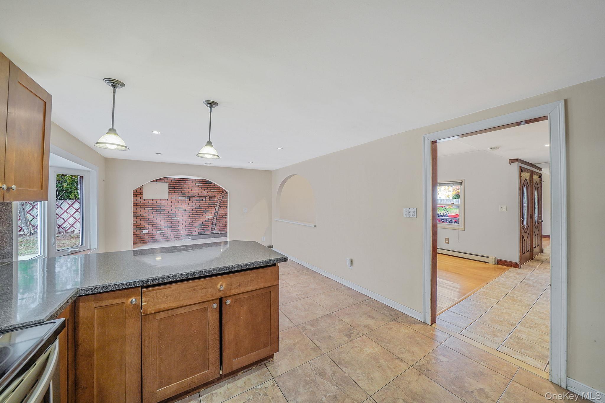 #9 photo, 56 Matsunaye Drive, サフォーク郡 Medford , NY 11763