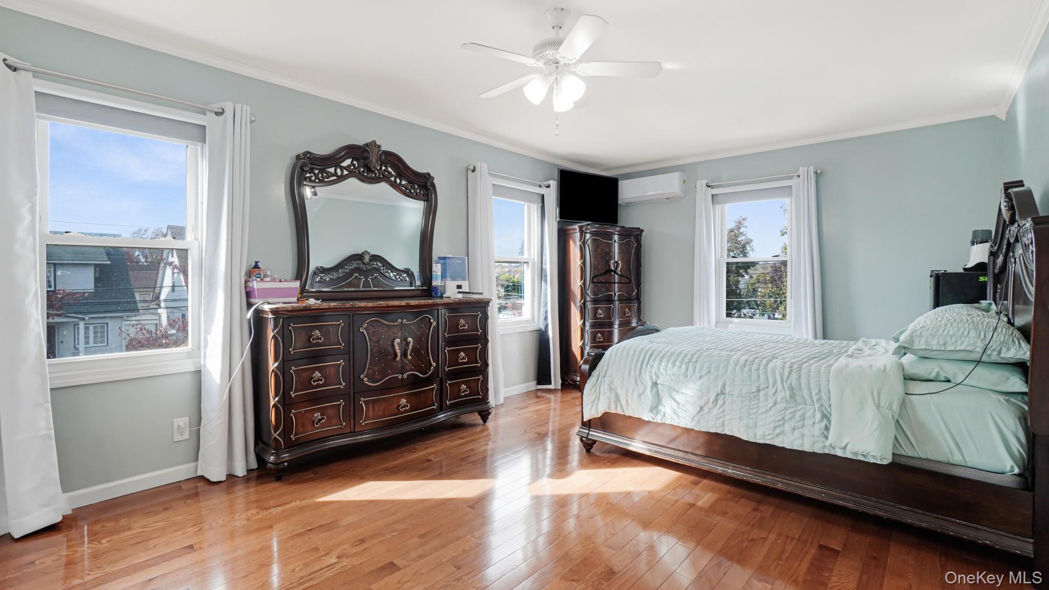 #20 photo, 94-07 212th Street, Queens Village , NY 11428