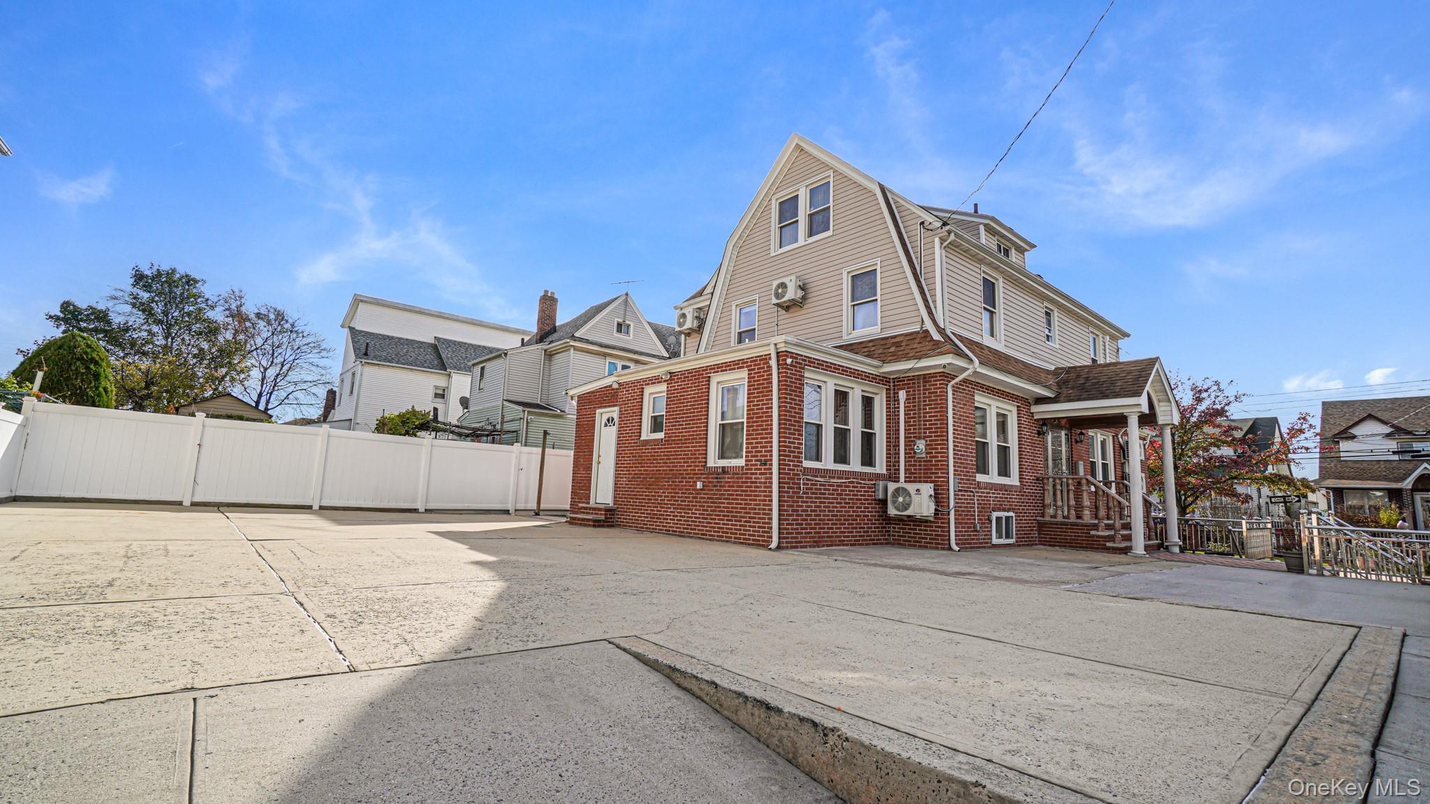 #4 photo, 94-07 212th Street, Queens Village , NY 11428