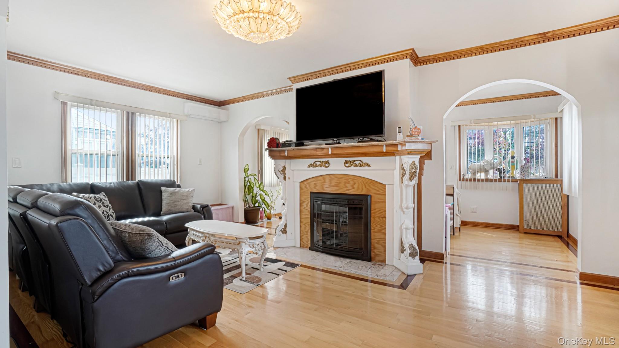 #8 photo, 94-07 212th Street, Queens Village , NY 11428