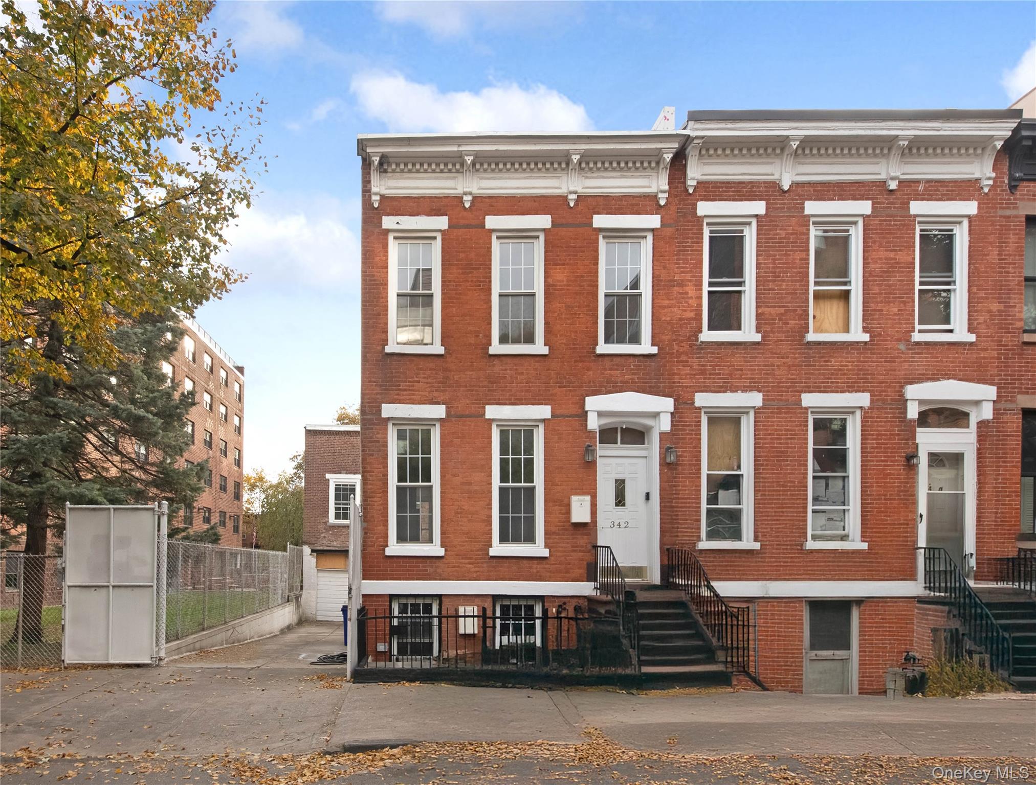 #1 photo, 342 Carroll Street, Brooklyn , NY 11231