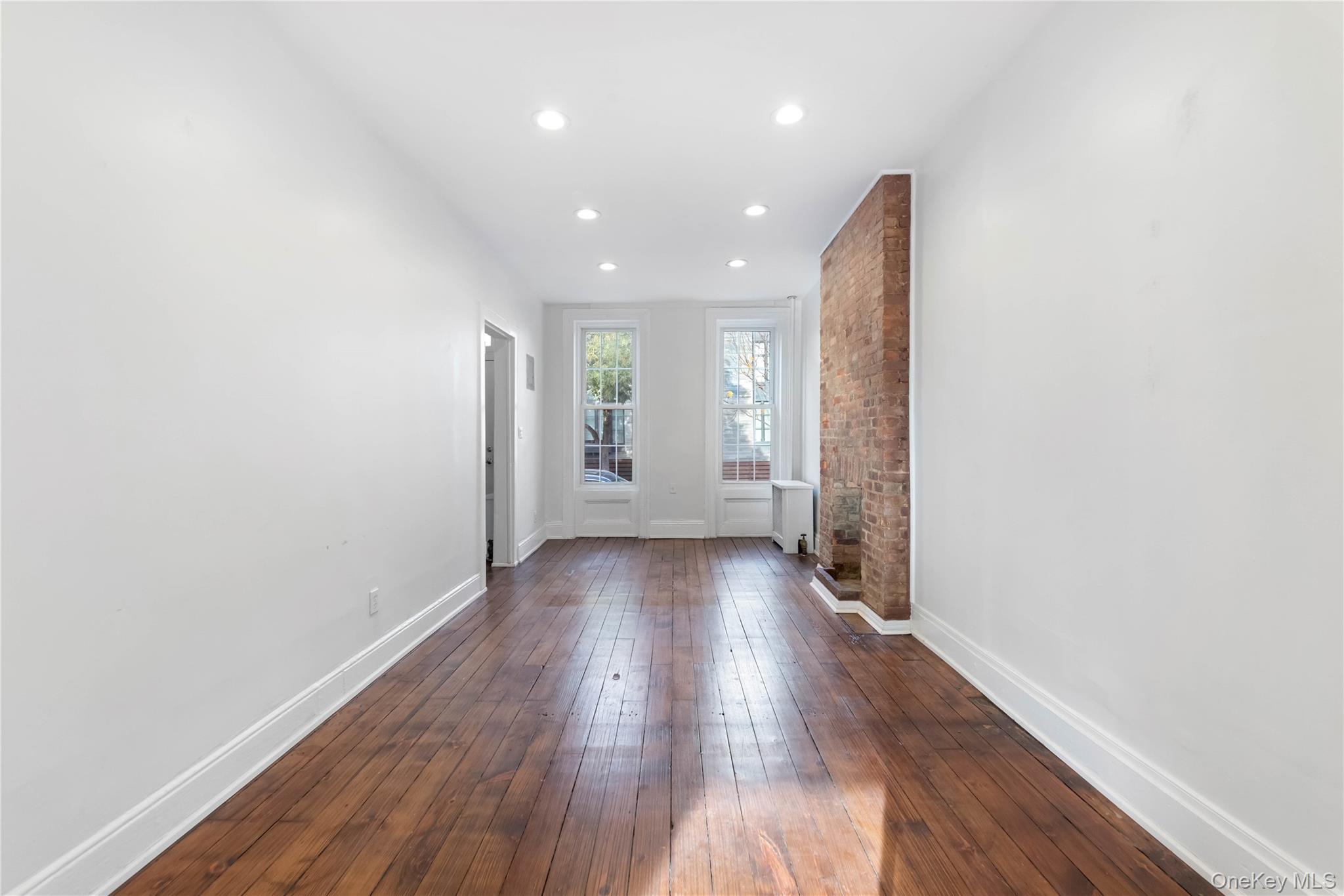 #5 photo, 342 Carroll Street, Brooklyn , NY 11231