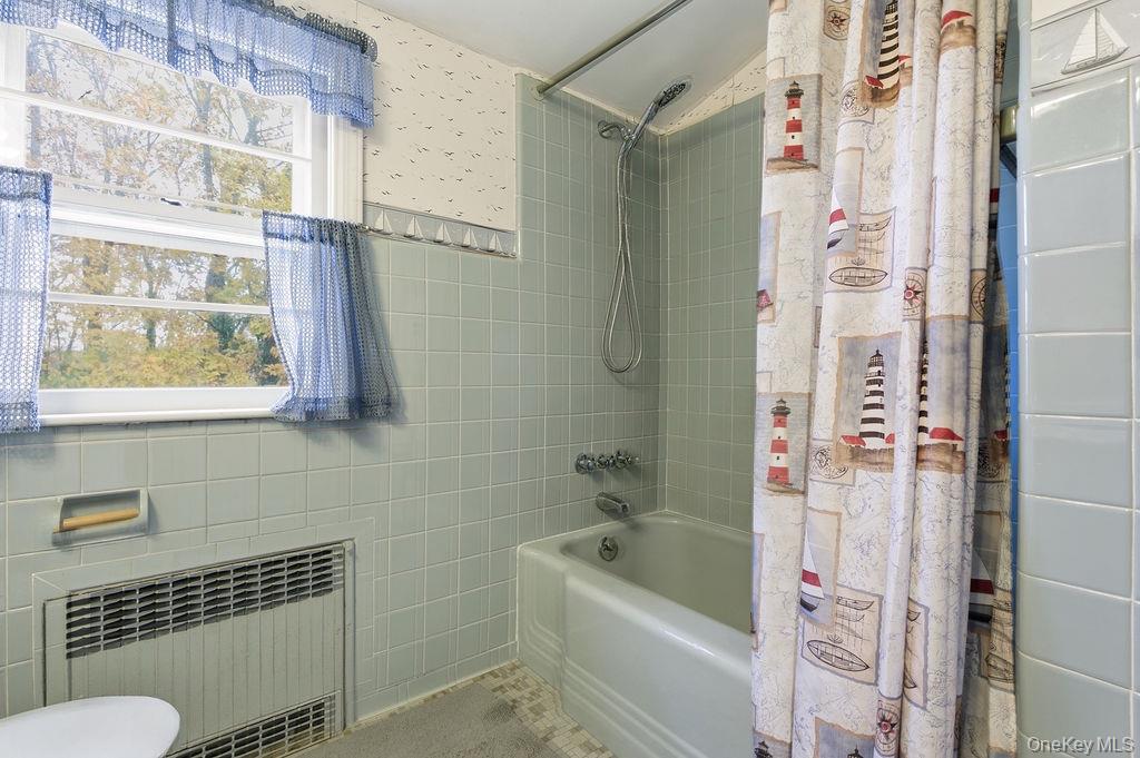 #19 photo, 26 Paul Revere Lane, Centerport , NY 11721