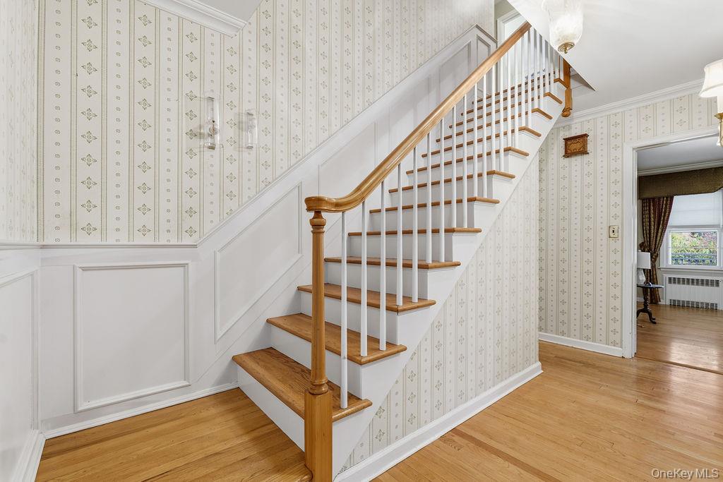 #2 photo, 26 Paul Revere Lane, Centerport , NY 11721