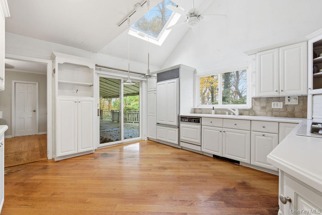 #9 photo, 26 Paul Revere Lane, Centerport , NY 11721