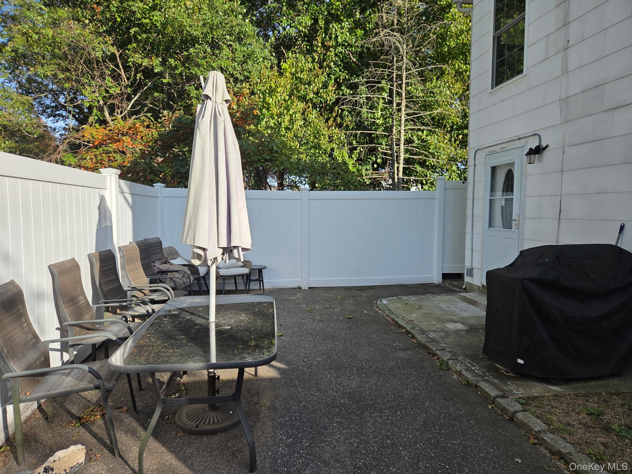 #10 photo, 1019 Cassel Avenue, Bay Shore , NY 11706