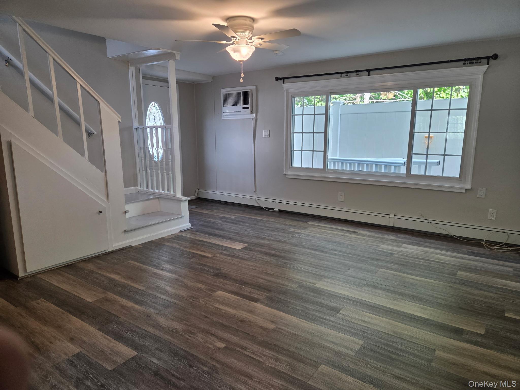 #2 photo, 1019 Cassel Avenue, Bay Shore , NY 11706