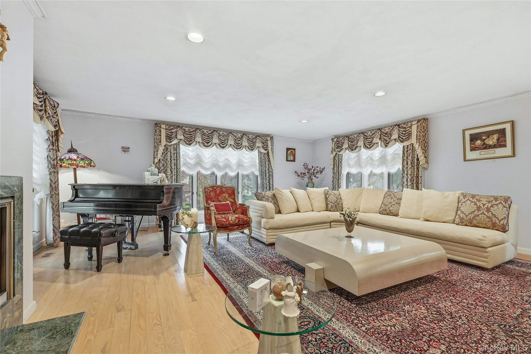 #16 photo, 43 Bristol Drive, Manhasset , NY 11030