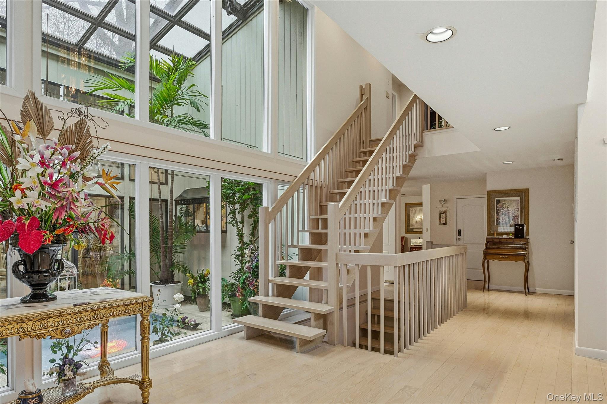 #7 photo, 43 Bristol Drive, Manhasset , NY 11030