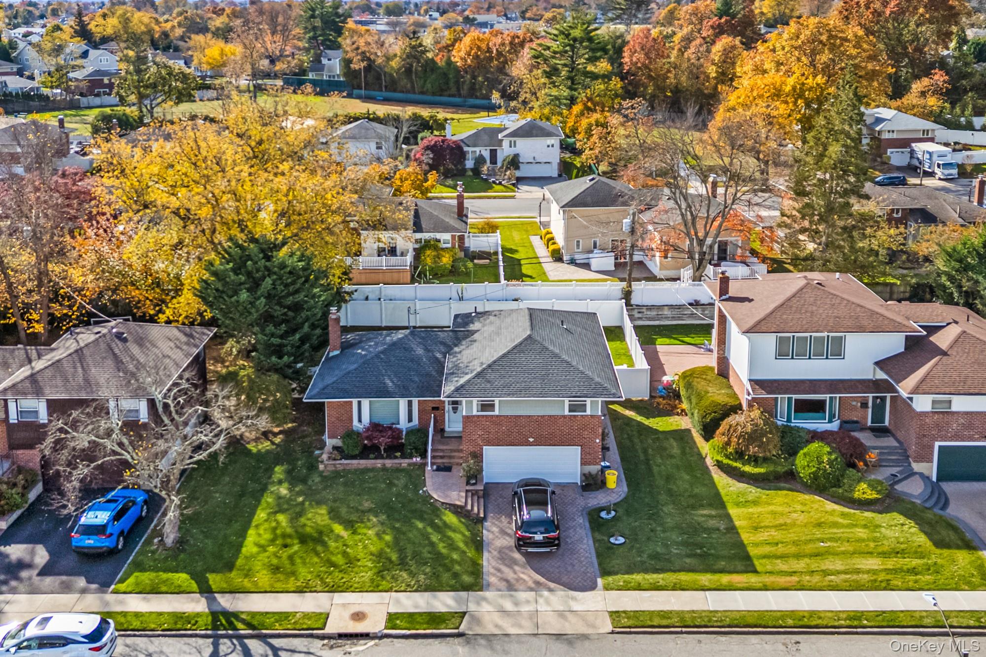 #2 photo, 15 Vista Road, Plainview , NY 11803