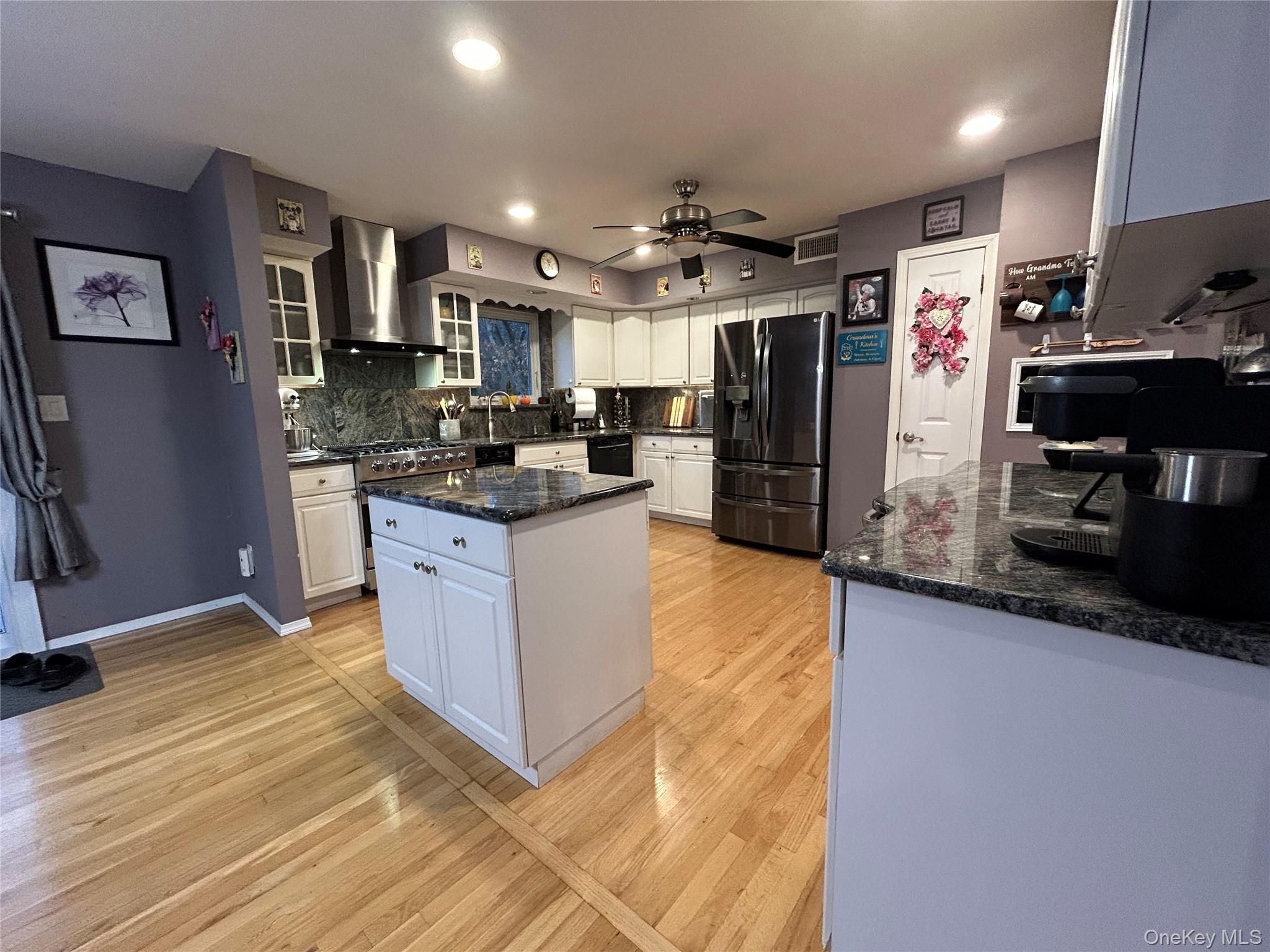 #11 photo, 839 Pine Avenue, West Islip , NY 11795