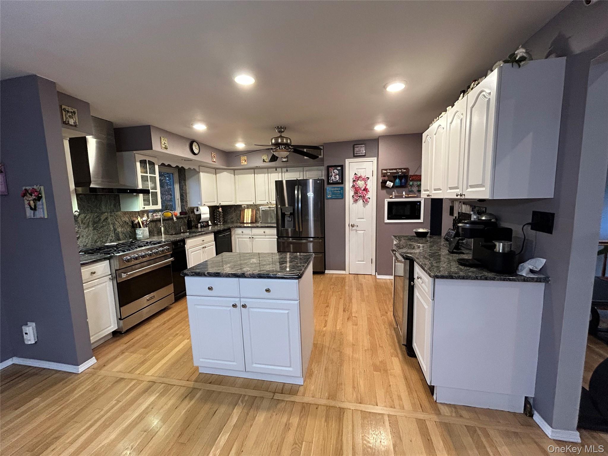 #12 photo, 839 Pine Avenue, West Islip , NY 11795