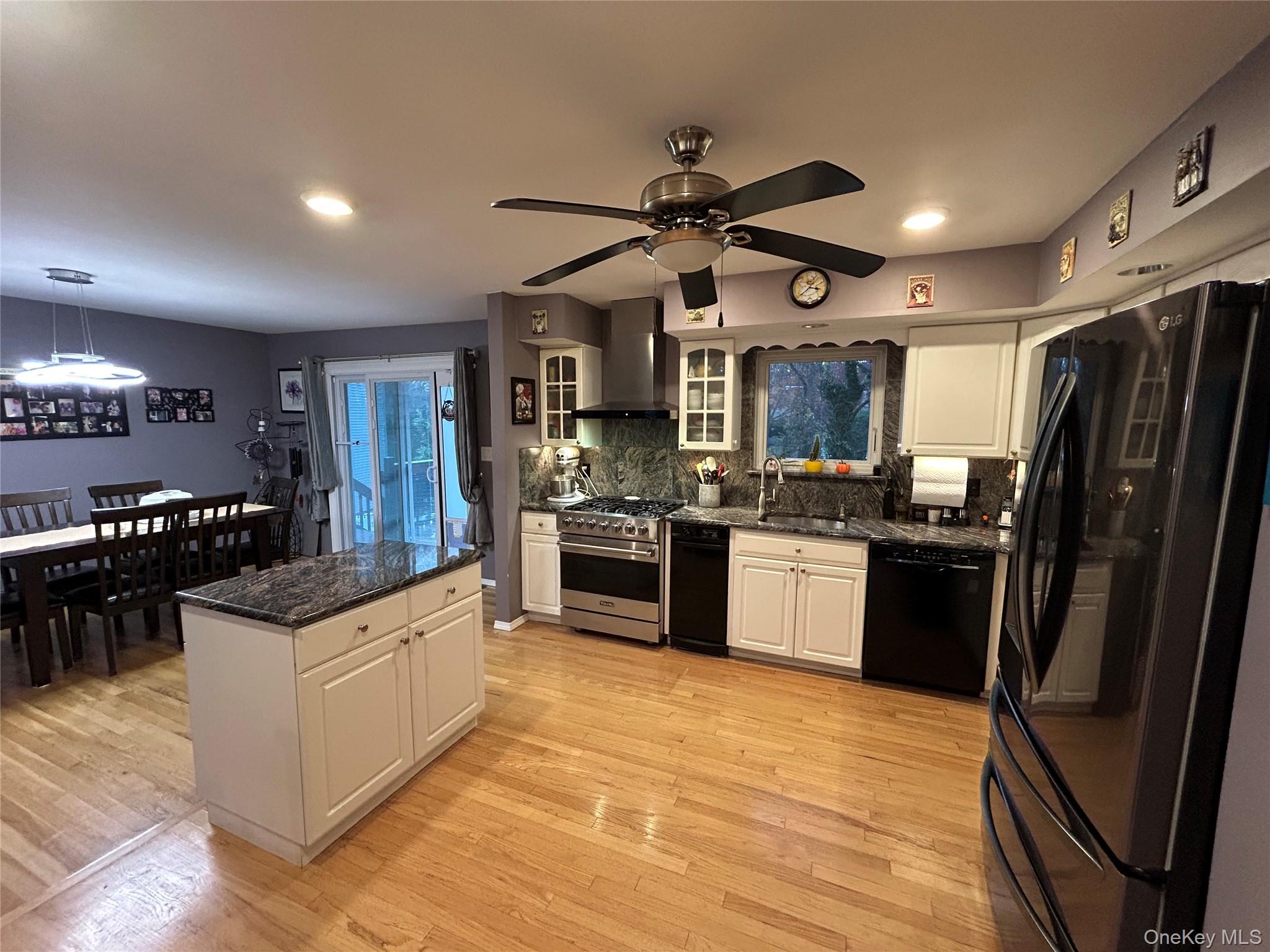 #13 photo, 839 Pine Avenue, West Islip , NY 11795